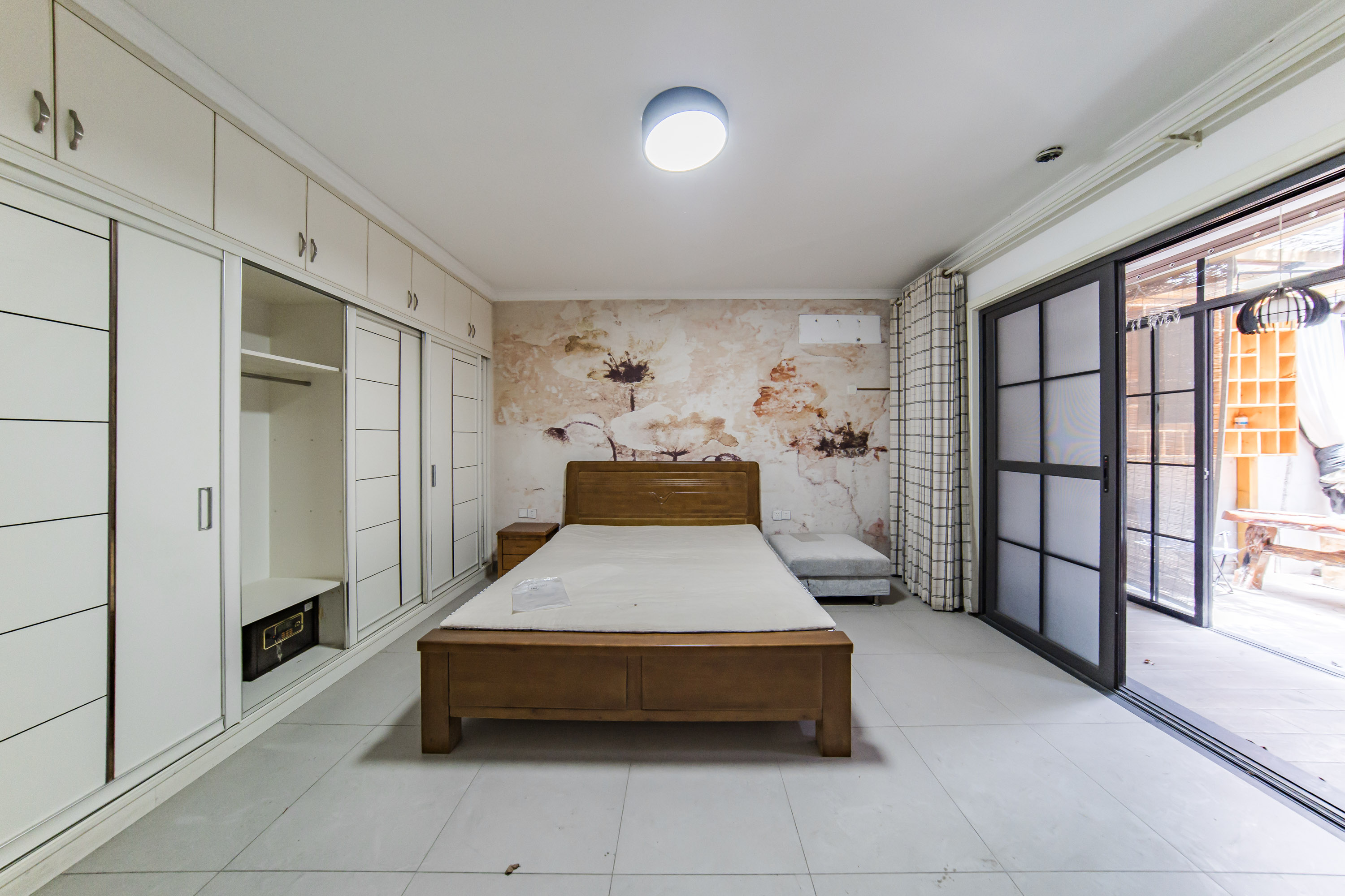 阳光100二期 2室2厅1卫 76.0万 阳光100二期 2室2厅1卫 76.0万卧室