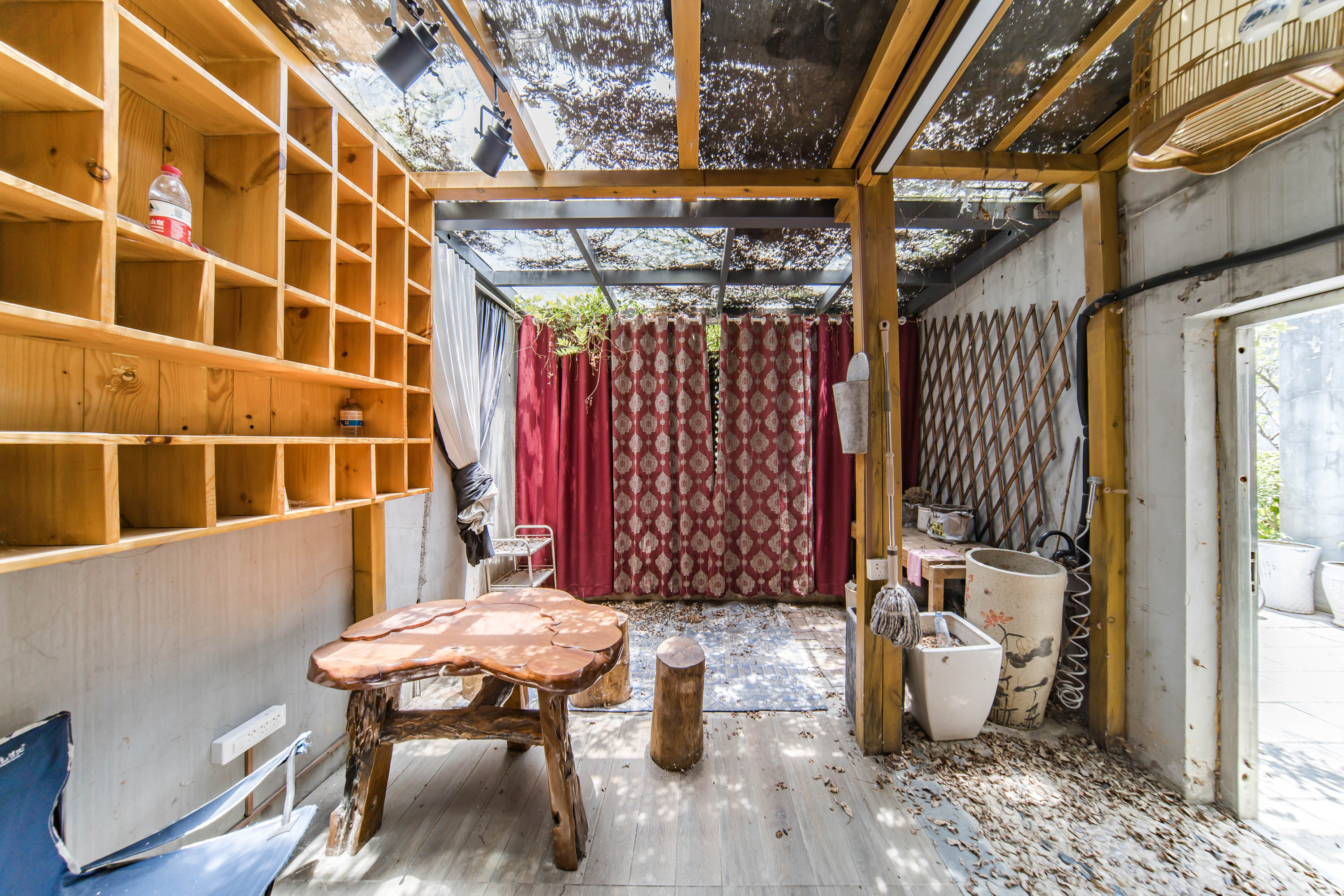 阳光100二期 2室2厅1卫 76.0万 阳光100二期 2室2厅1卫 76.0万阳台