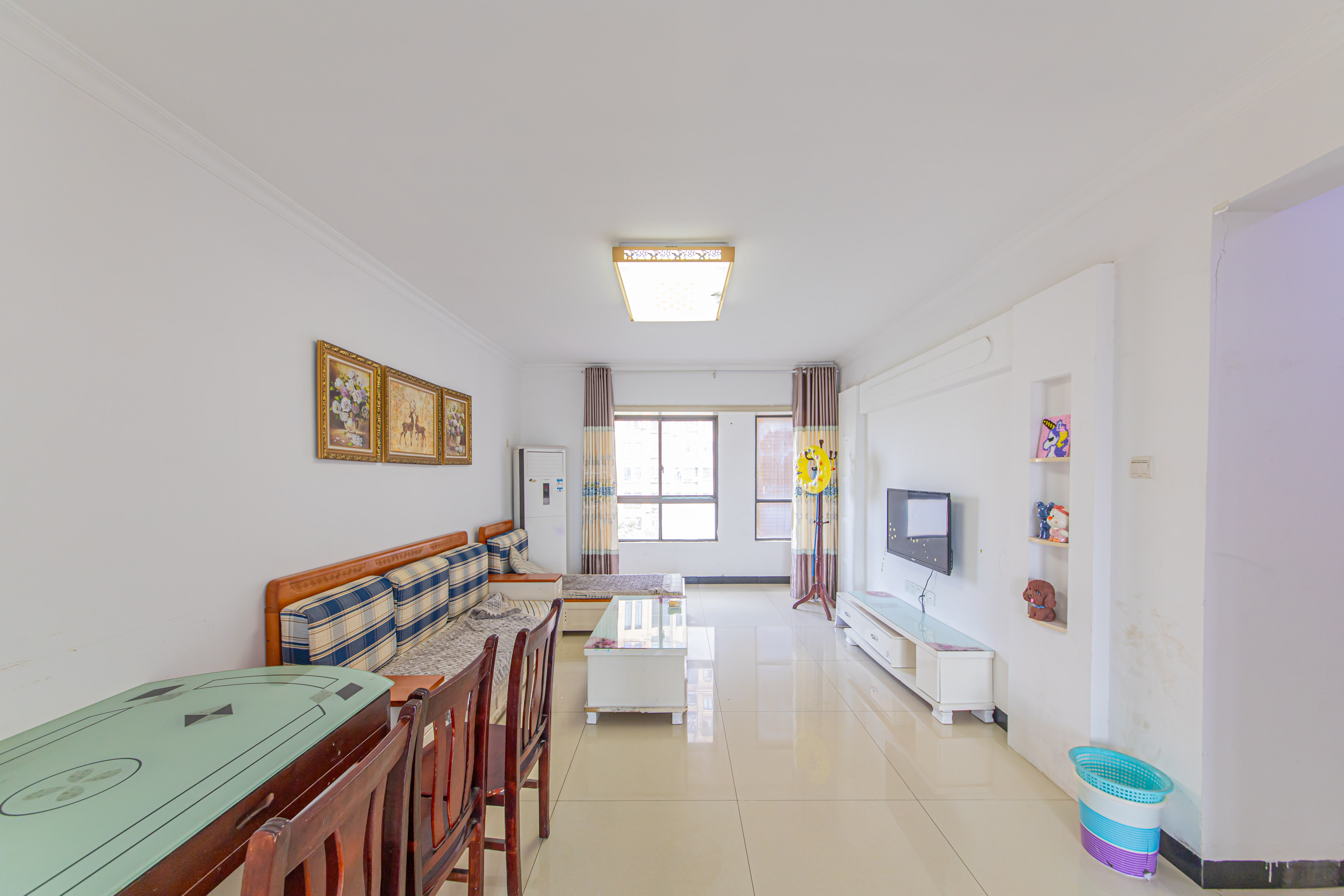 中信凯旋蓝岸(中信新城三期) 3室2厅1卫 84.0万 中信凯旋蓝岸(中信新城三期) 3室2厅1卫 84.0万客厅