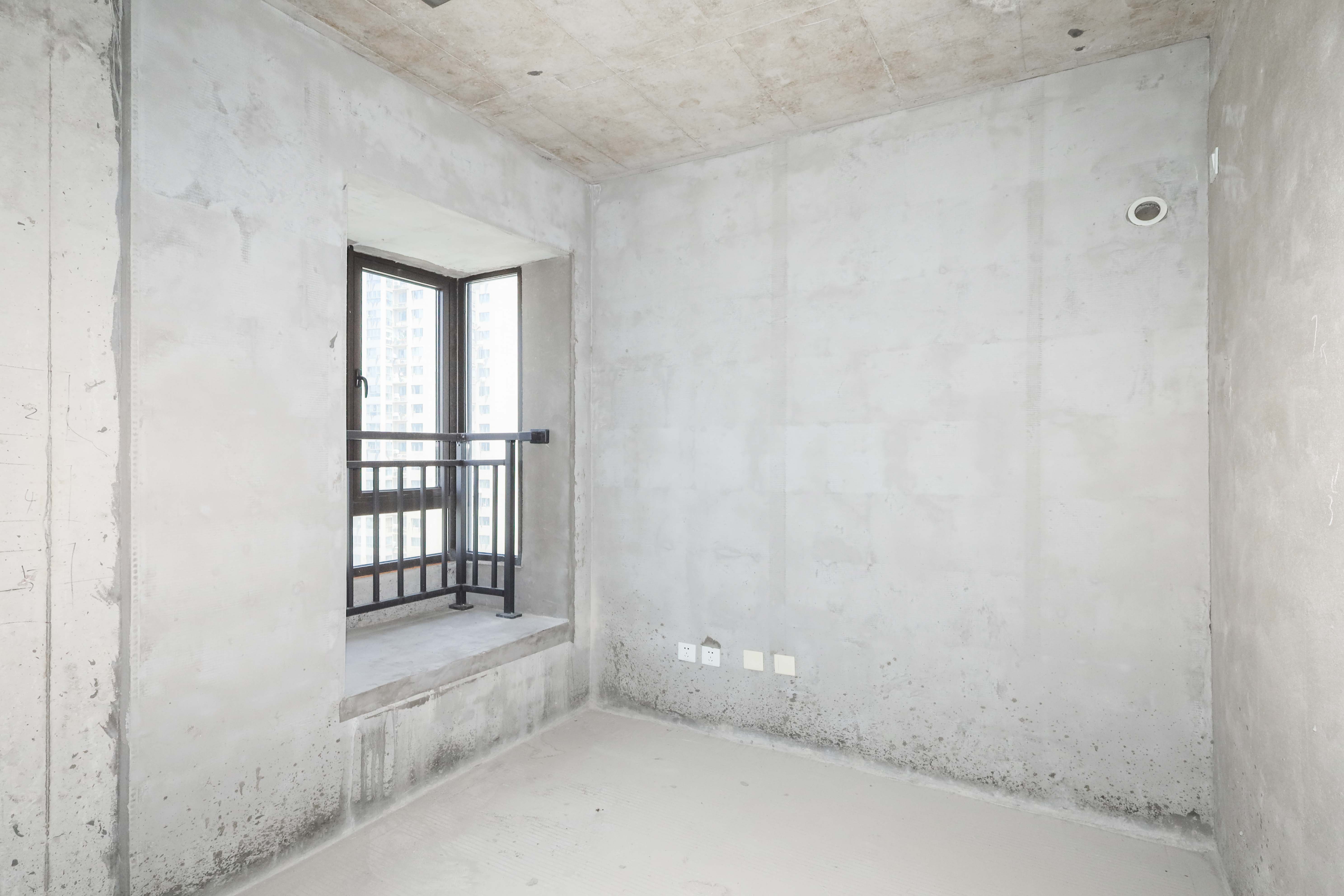 中国铁建梅溪青秀三期  3室2厅2卫   135.00万卧室