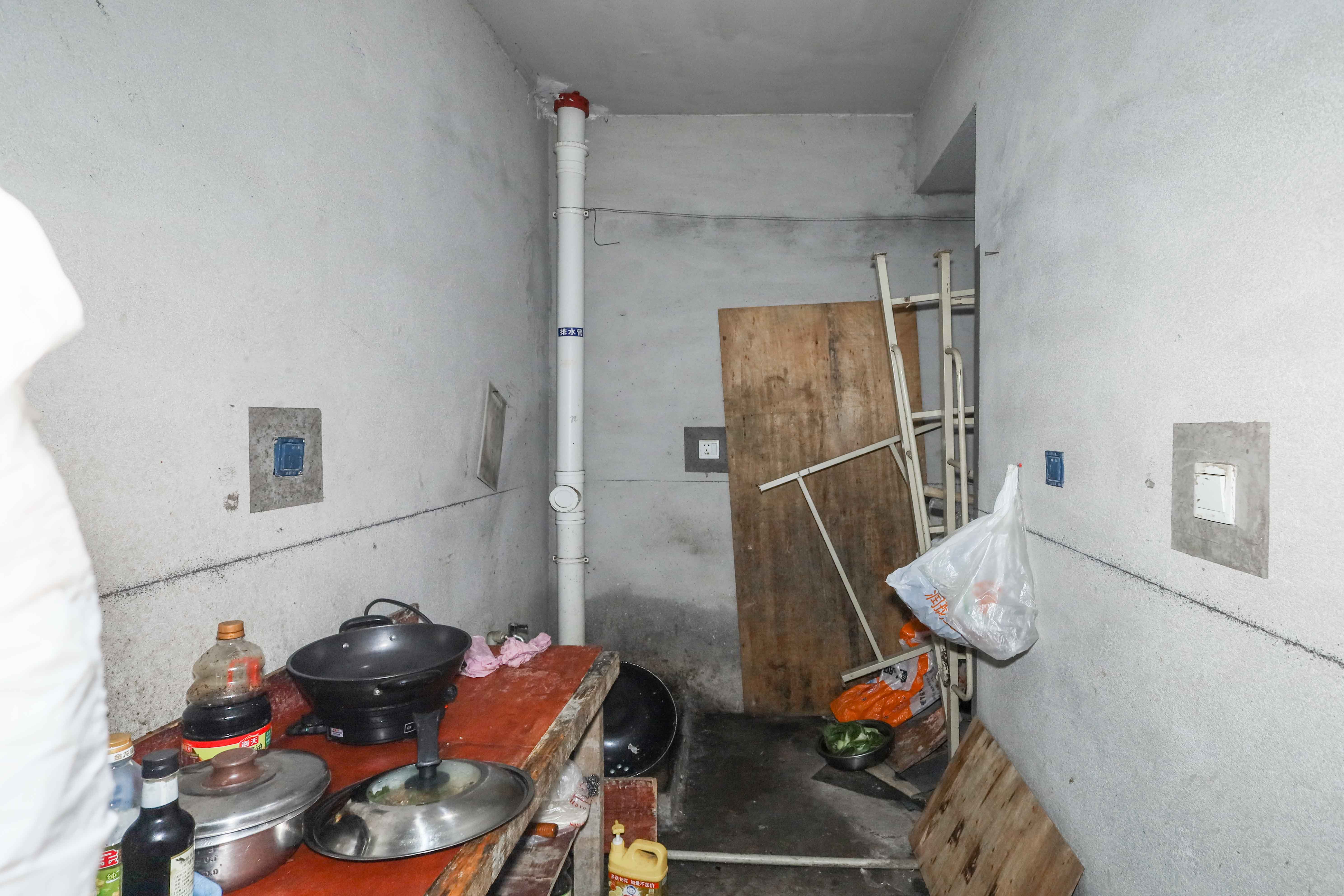 中国铁建梅溪青秀二期  3室2厅2卫   135.00万厨房