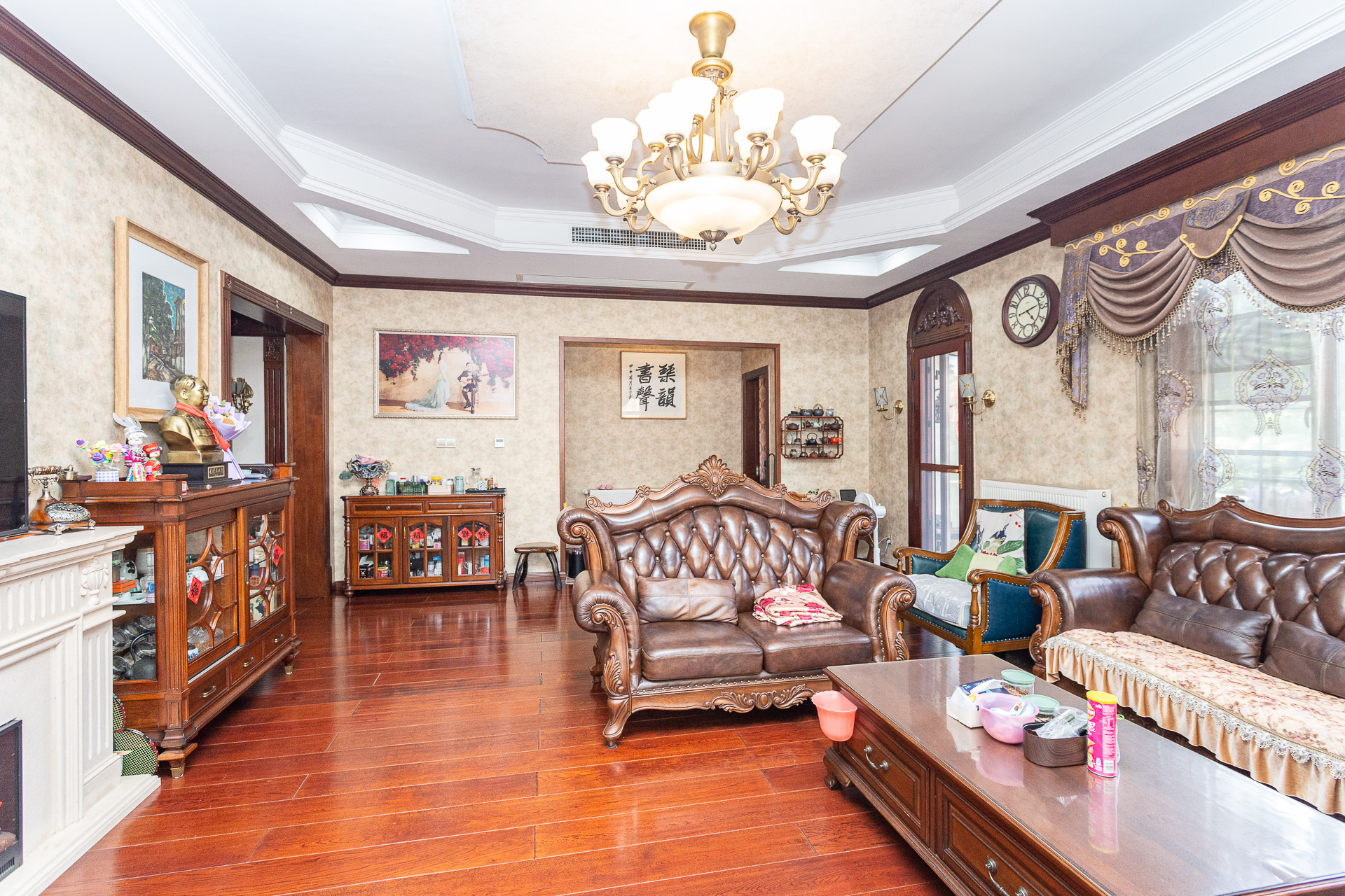 长沙玫瑰园 8室3厅4卫 1450.0万 长沙玫瑰园 8室3厅4卫 1450.0万客厅