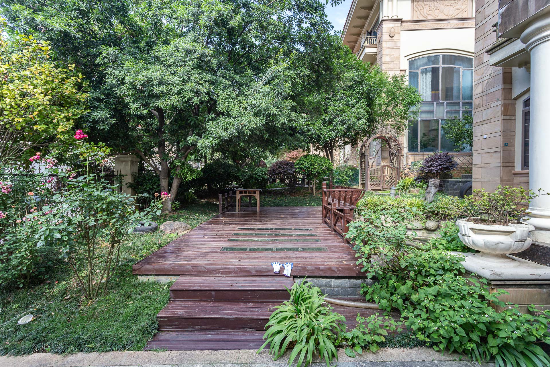 长沙玫瑰园 8室3厅4卫 1450.0万 长沙玫瑰园 8室3厅4卫 1450.0万其他