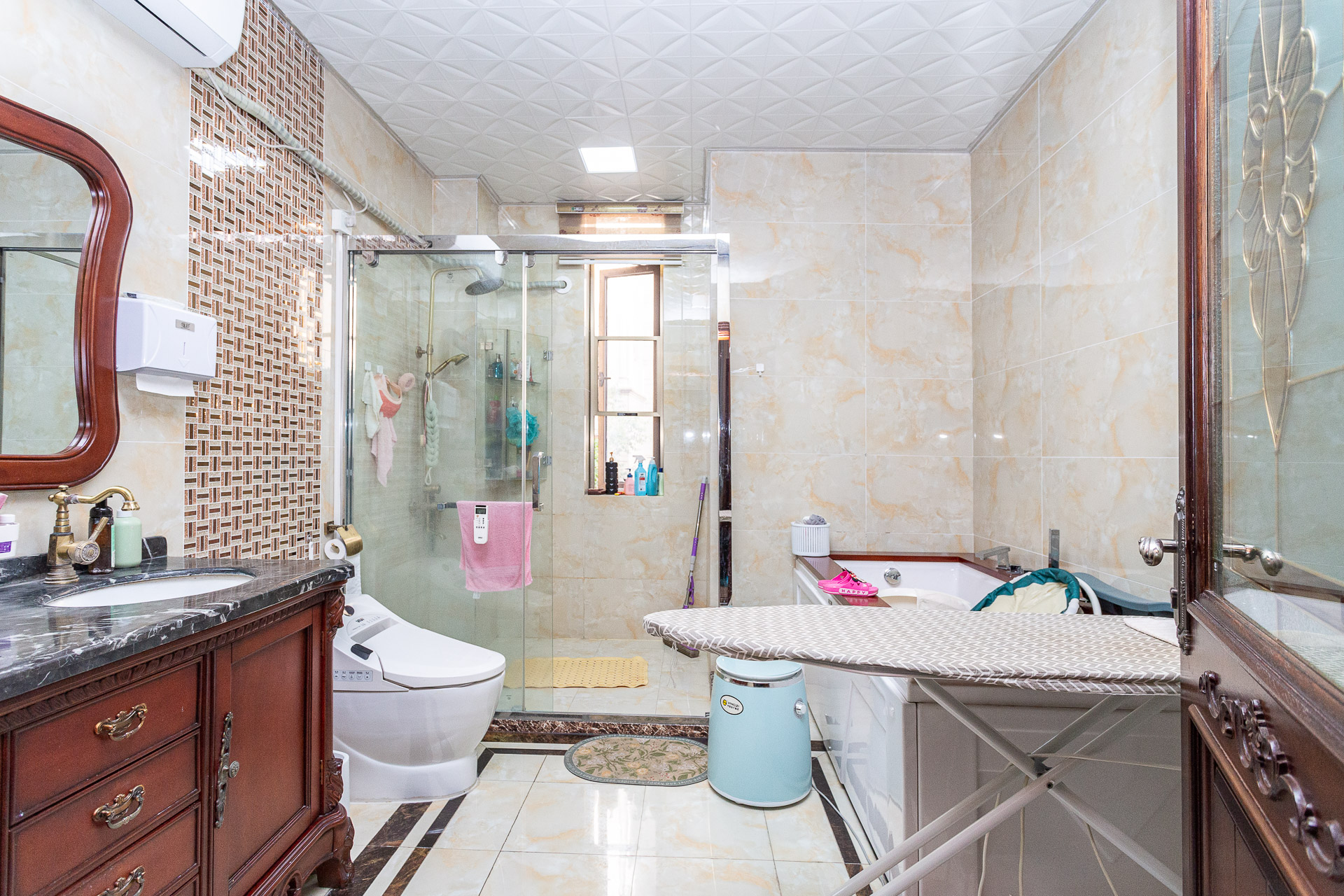 长沙玫瑰园 8室3厅4卫 1450.0万 长沙玫瑰园 8室3厅4卫 1450.0万卫生间