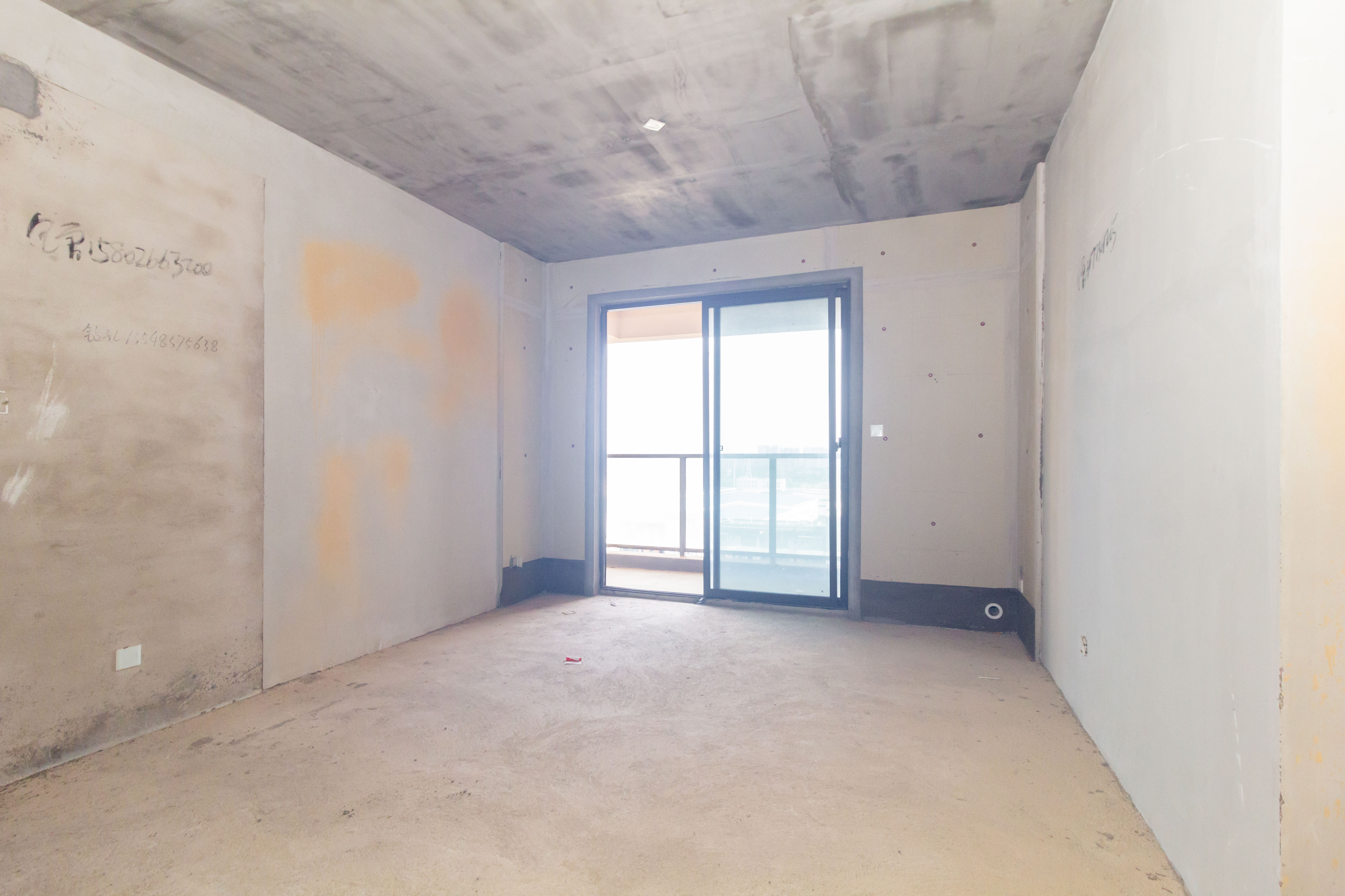 福天星中心(福天星雅苑) 4室2厅2卫 115.0万 福天星中心(福天星雅苑) 4室2厅2卫 115.0万客厅