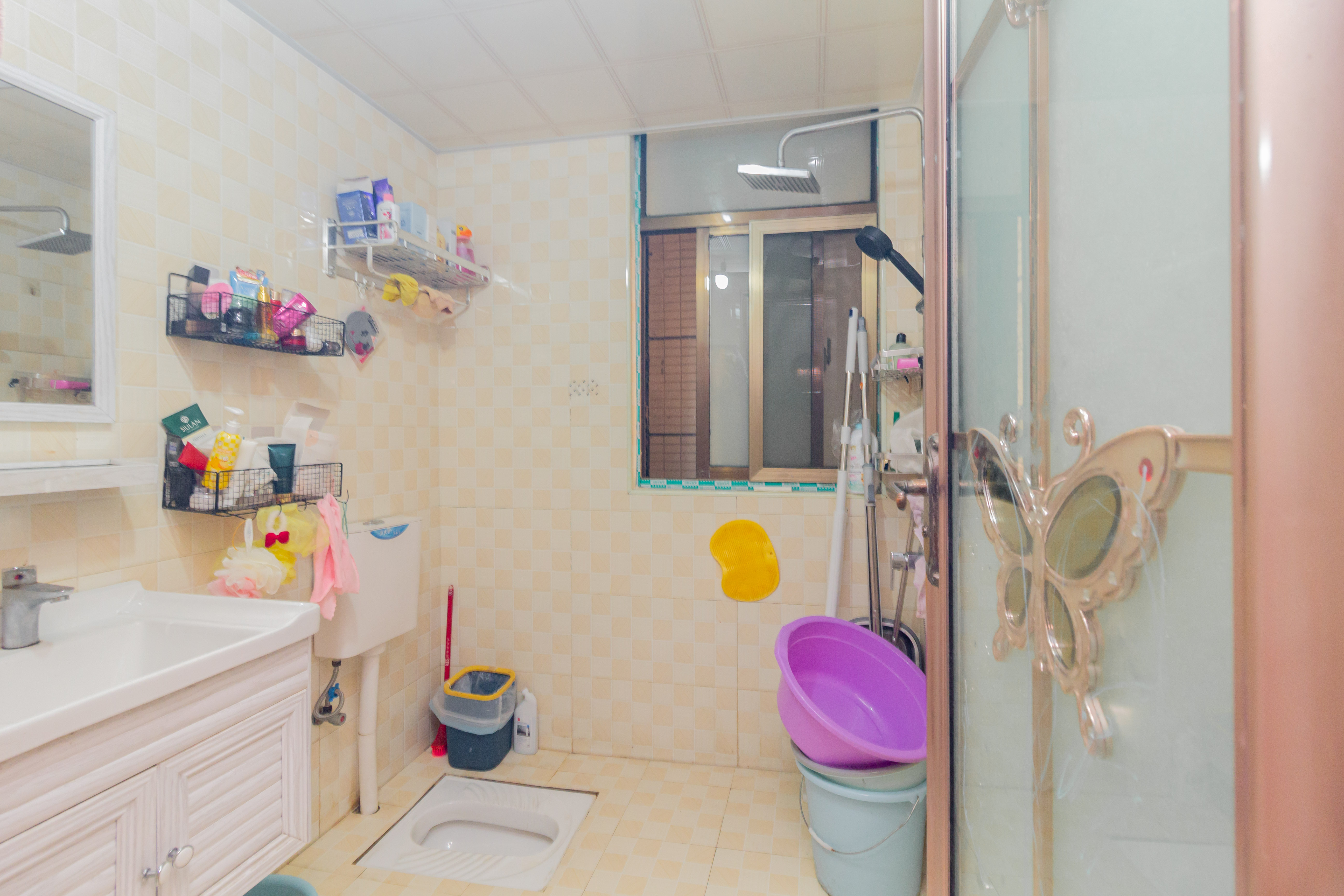 波隆城市花园 2室2厅1卫 47.8万 波隆城市花园 2室2厅1卫 47.8万卫生间