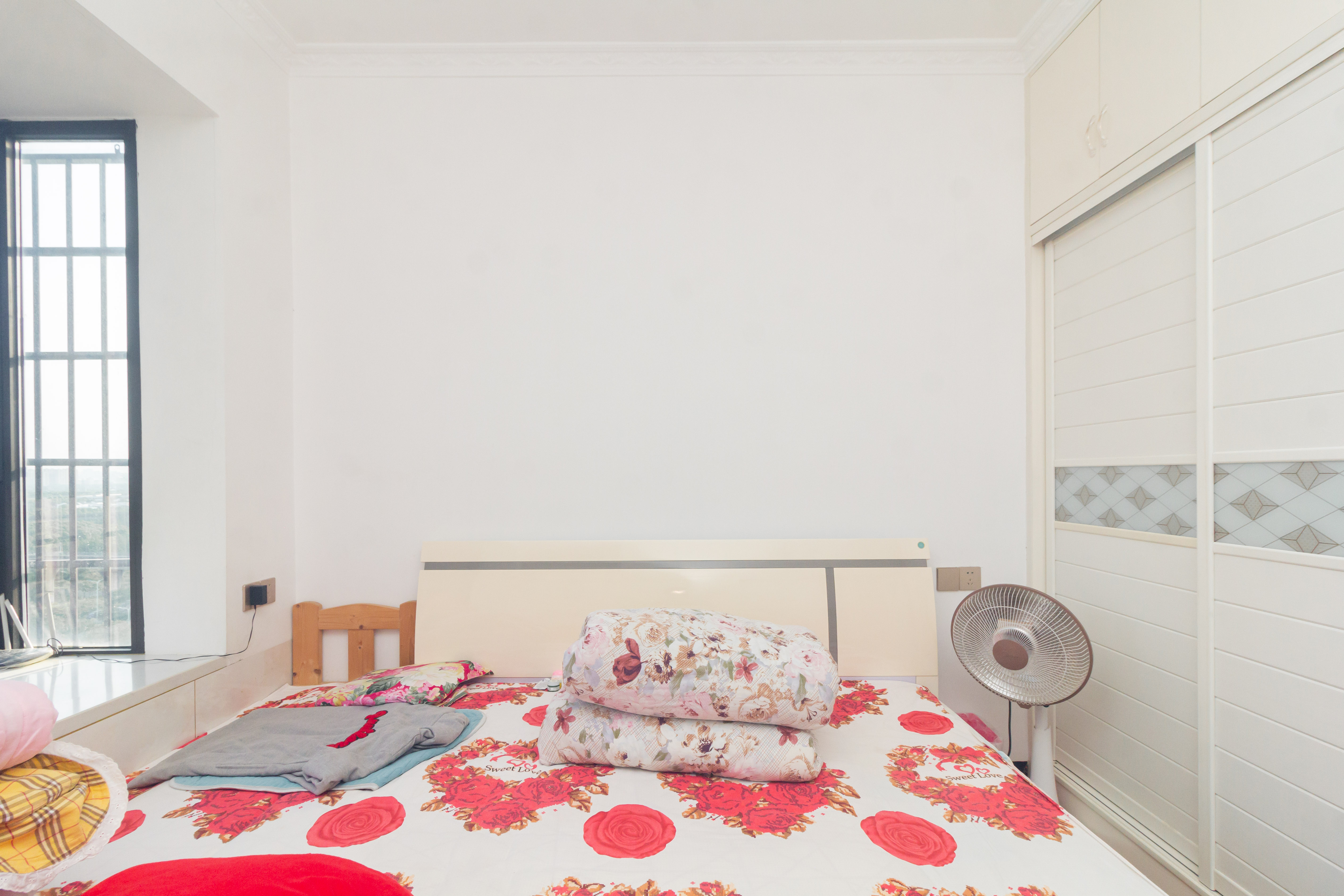 财汇新天地(财汇商务广场) 3室2厅2卫 88.8万 财汇新天地(财汇商务广场) 3室2厅2卫 88.8万卧室