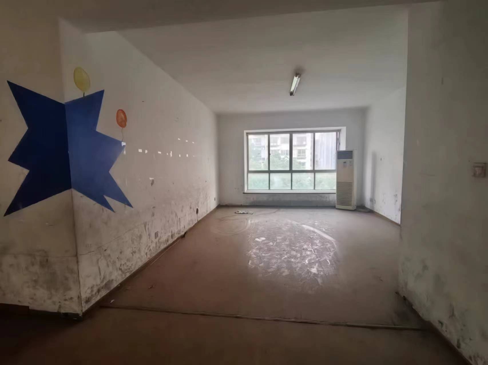 东方花园 3室2厅2卫 49.8万 东方花园 3室2厅2卫 49.8万室内图