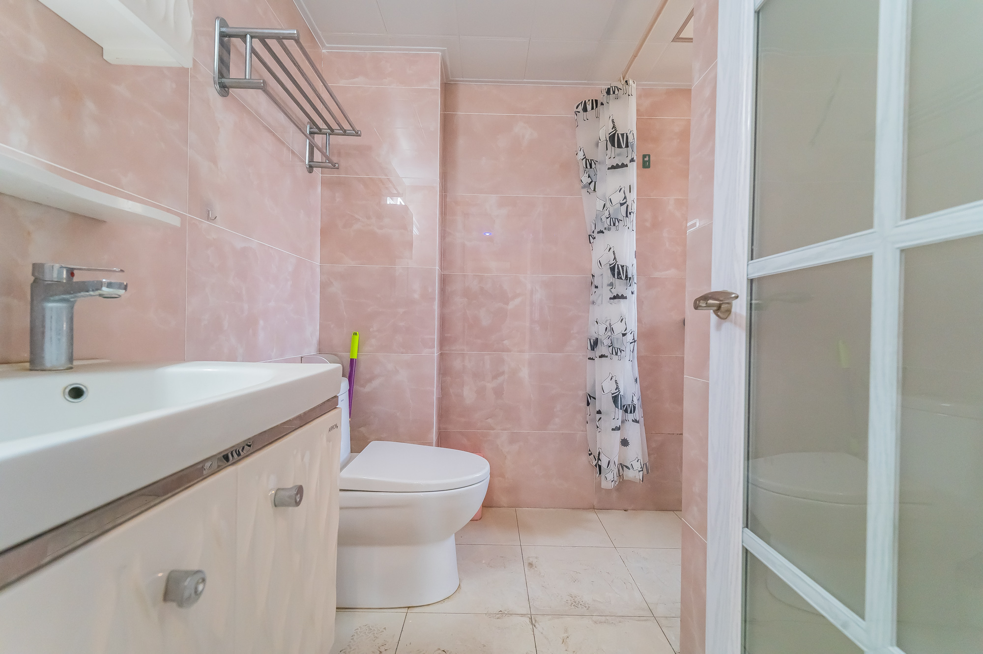 星湖湾一期高层  2室2厅1卫    90.0万 星湖湾一期高层  2室2厅1卫    90.0万卫生间