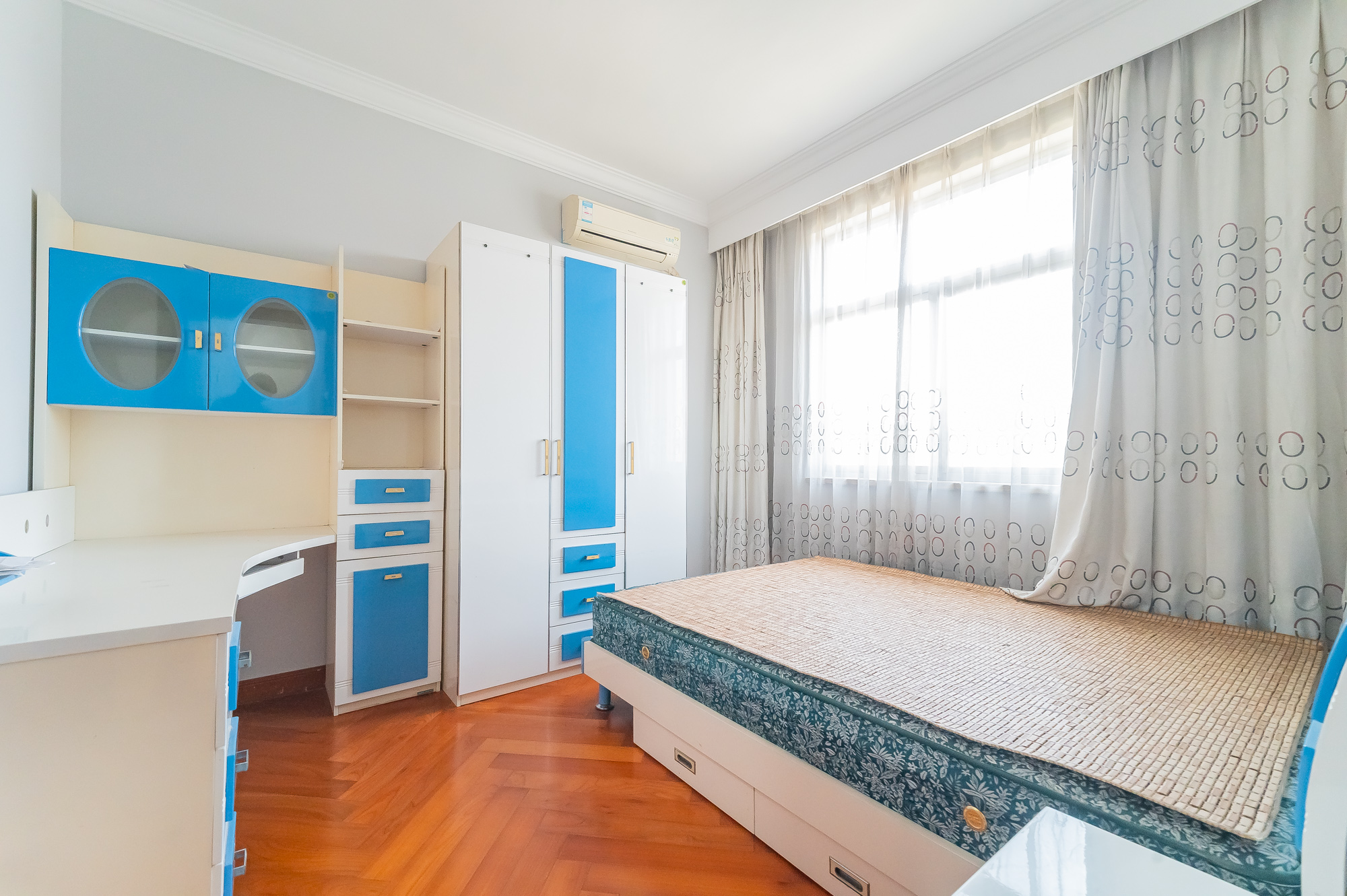 碧桂园威尼斯城 4室2厅2卫 89.8万 碧桂园威尼斯城 4室2厅2卫 89.8万卧室