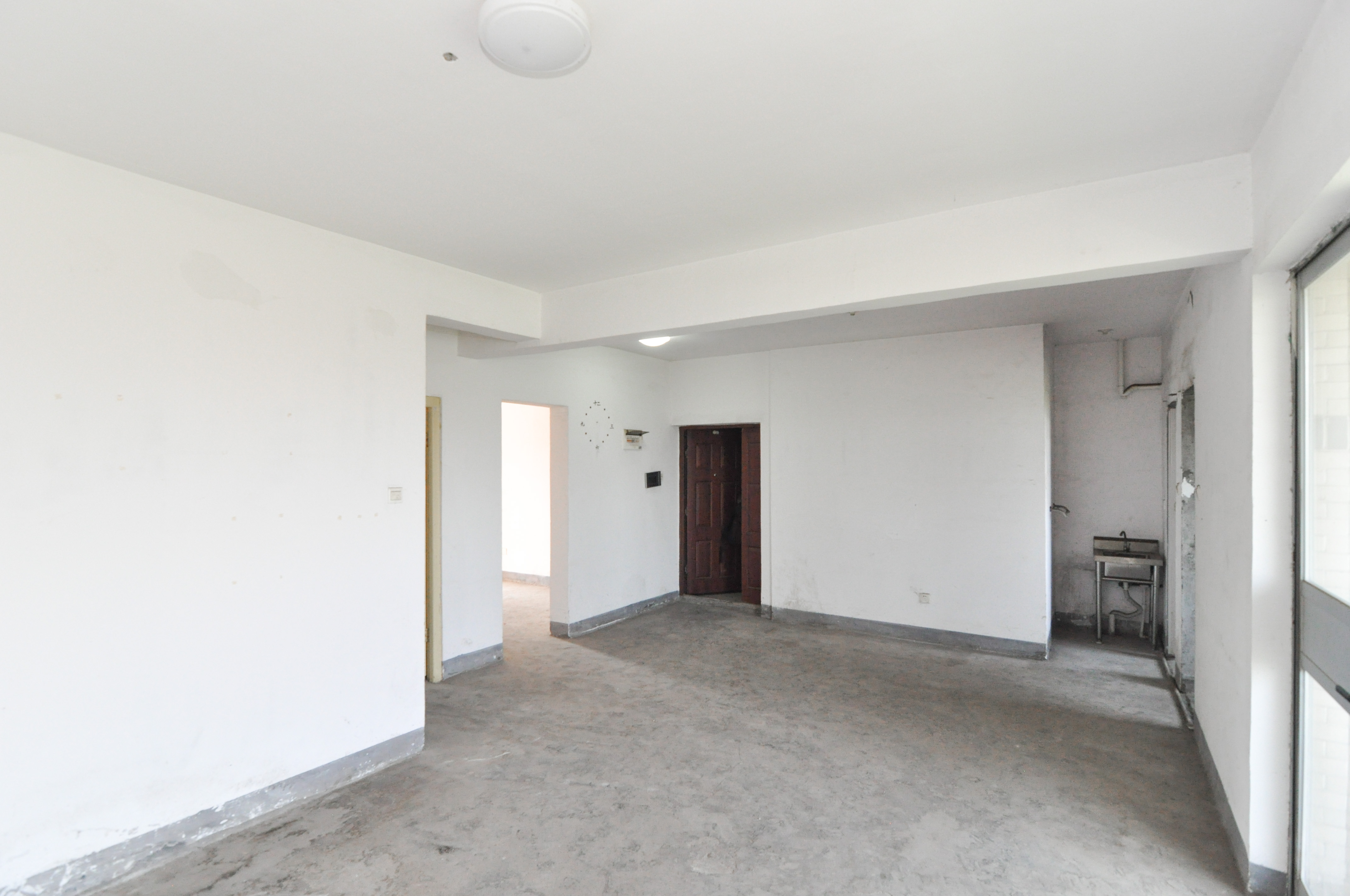 共和世家 2室2厅2卫 105.0万 共和世家 2室2厅2卫 105.0万客厅