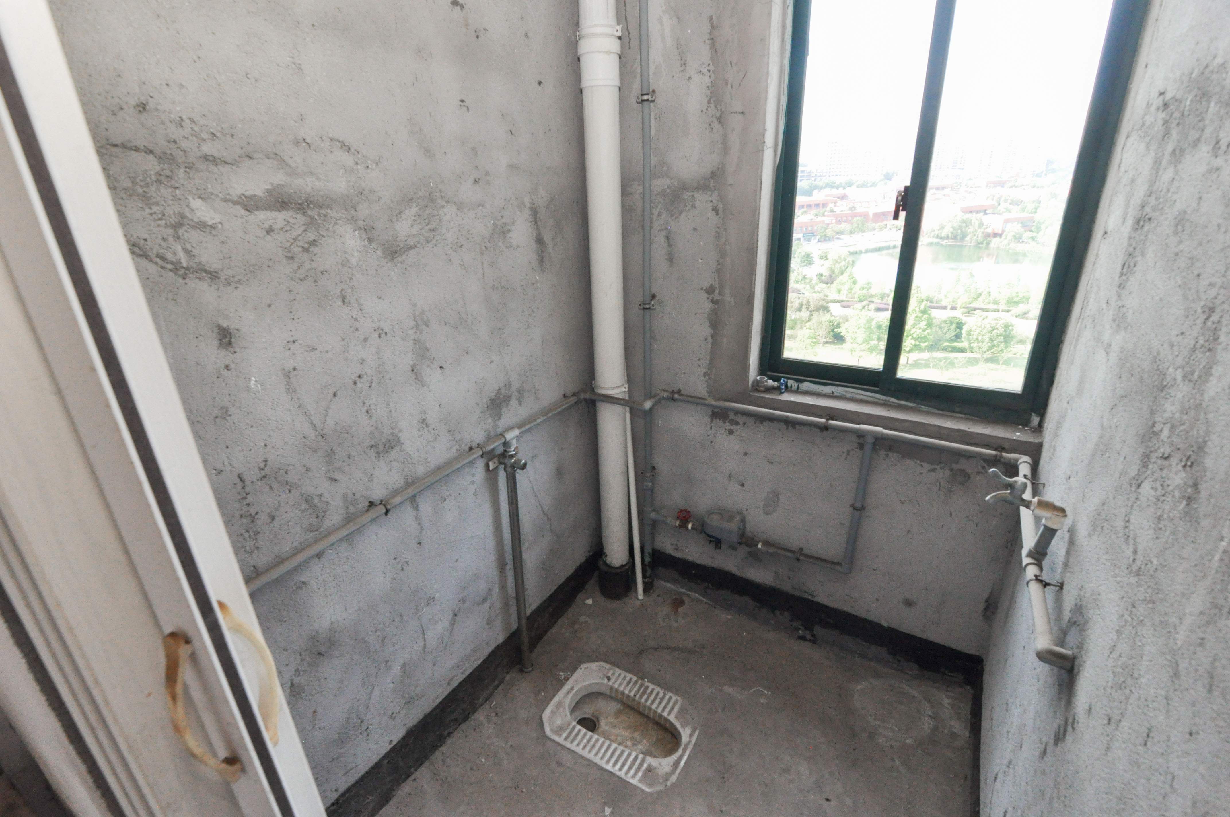 共和世家 2室2厅2卫 105.0万 共和世家 2室2厅2卫 105.0万卫生间