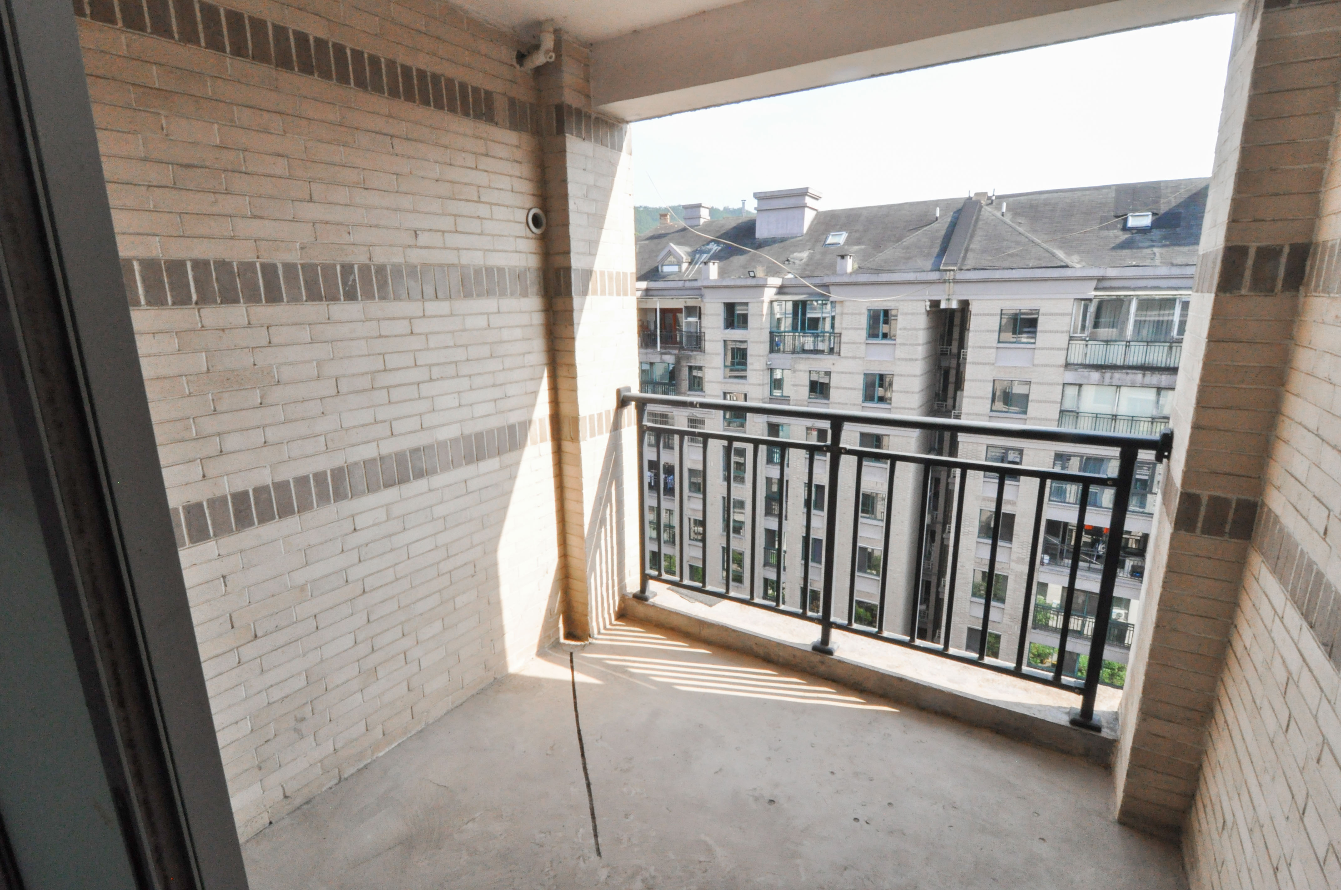 共和世家 2室2厅2卫 105.0万 共和世家 2室2厅2卫 105.0万卧室