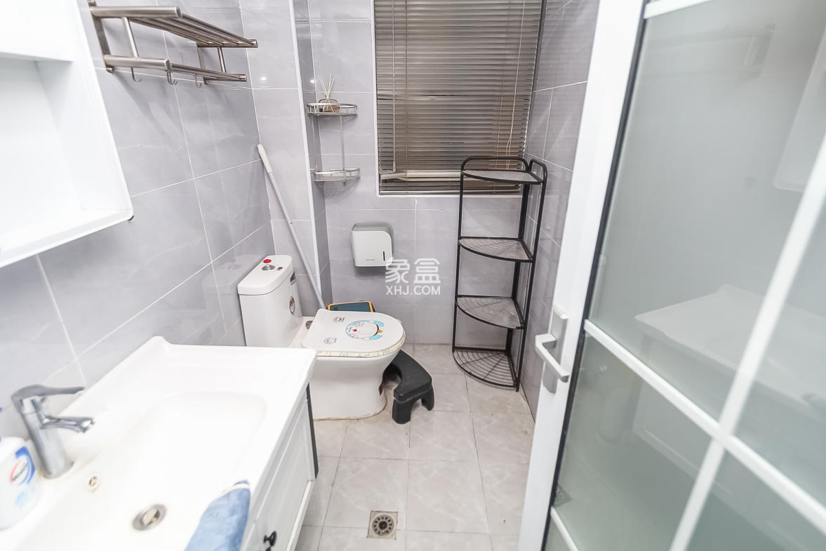 荣盛花语书苑  3室2厅1卫    82.0万 荣盛花语书苑  3室2厅1卫    82.0万其他