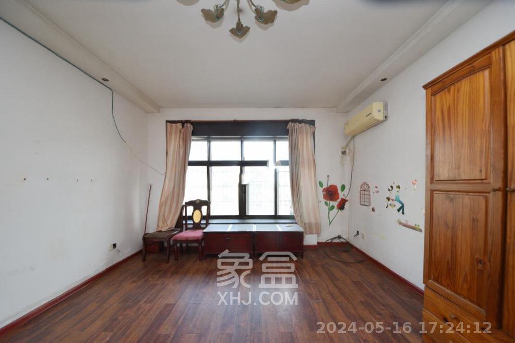 广济苑公寓  4室2厅2卫   3700.00元/月室内图