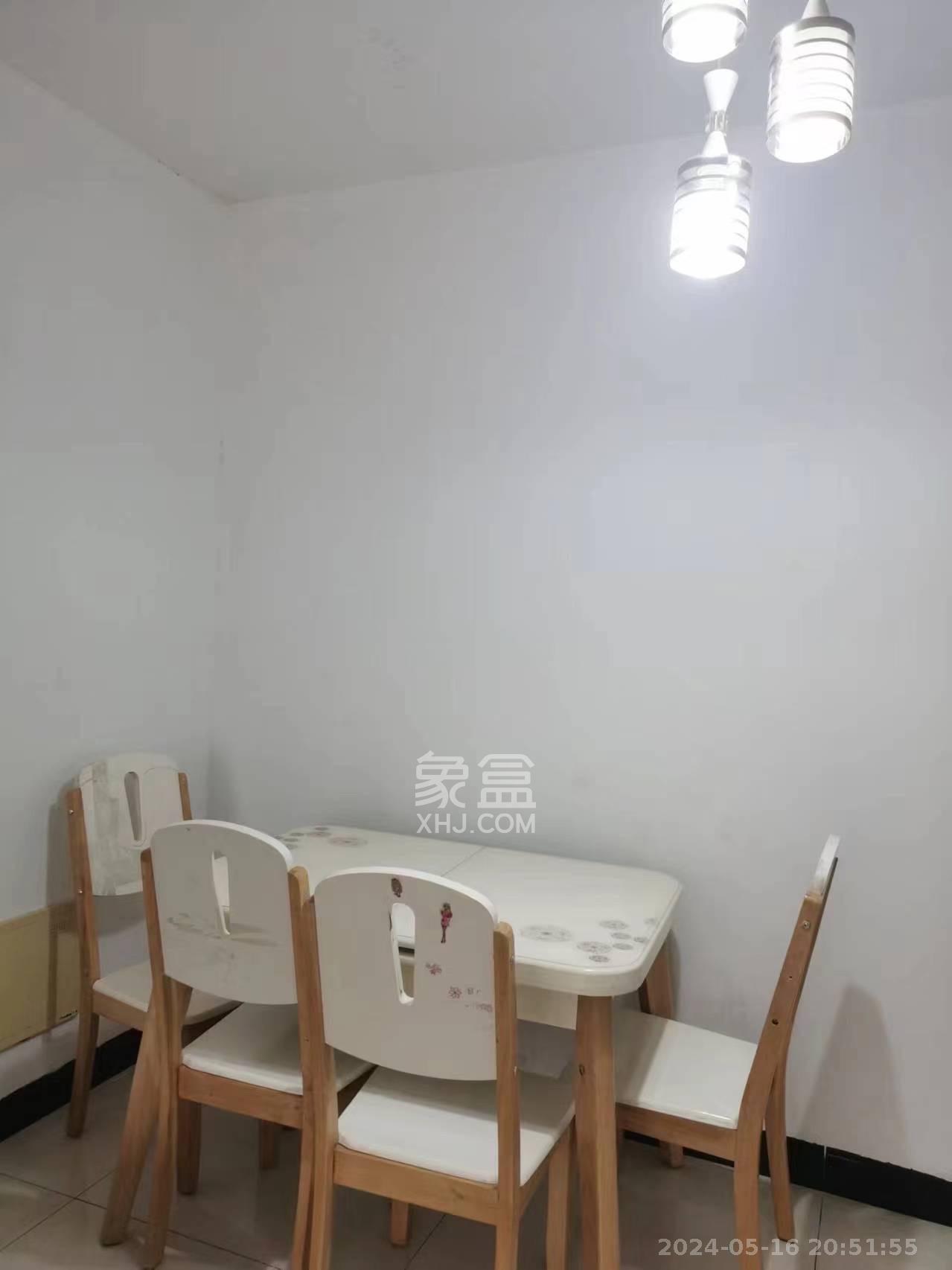 旭辉御府  3室2厅1卫   2500.00元/月室内图