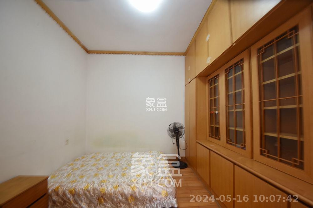 林业厅宿舍  3室2厅1卫   2300.00元/月室内图