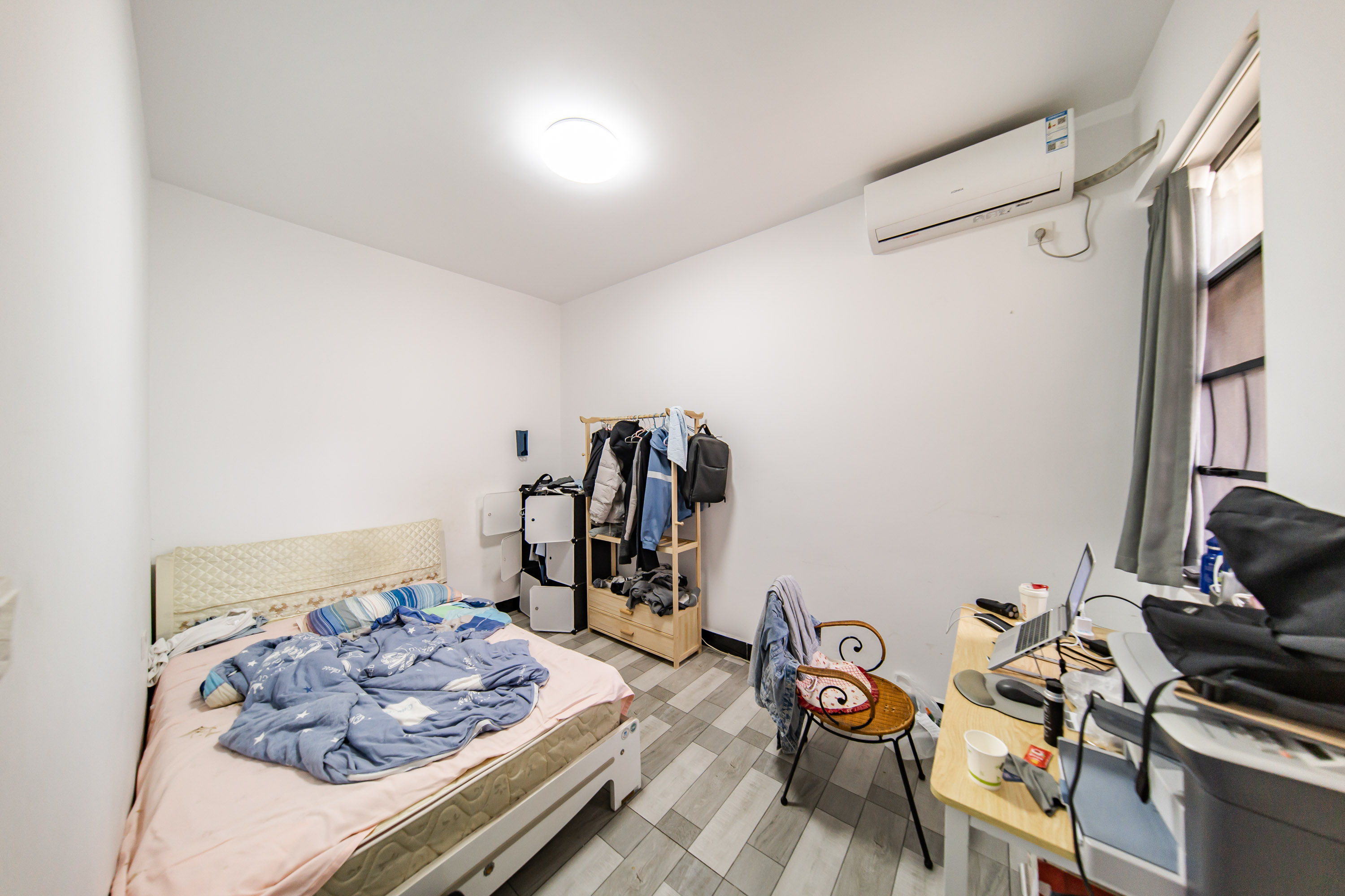 牛力家园  2室2厅1卫   71.00万卧室