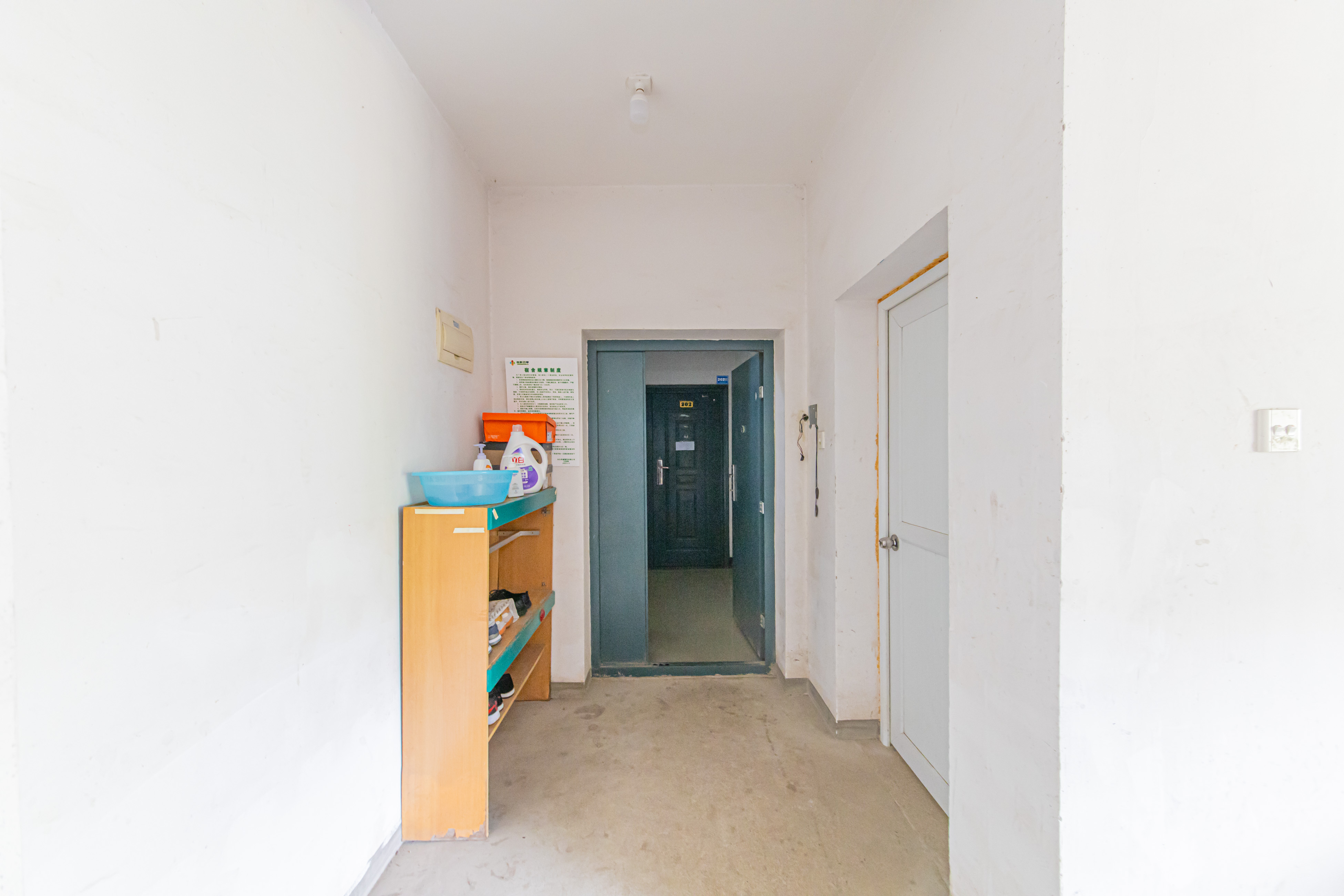 九峰小区(一二三四区) 4室2厅2卫 248.0万 九峰小区(一二三四区) 4室2厅2卫 248.0万其他