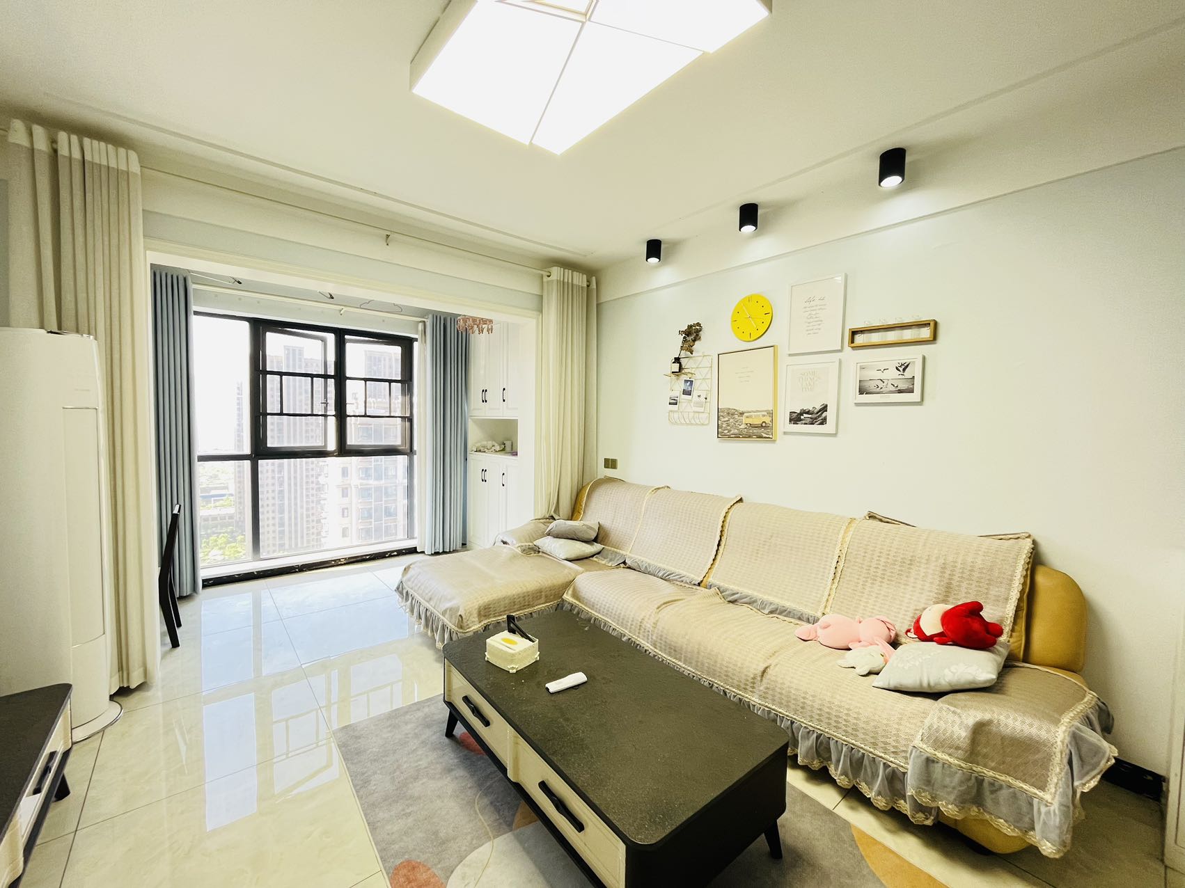 山水洲城华晨第一城 2室1厅1卫 54.8万 山水洲城华晨第一城 2室1厅1卫 54.8万室内图