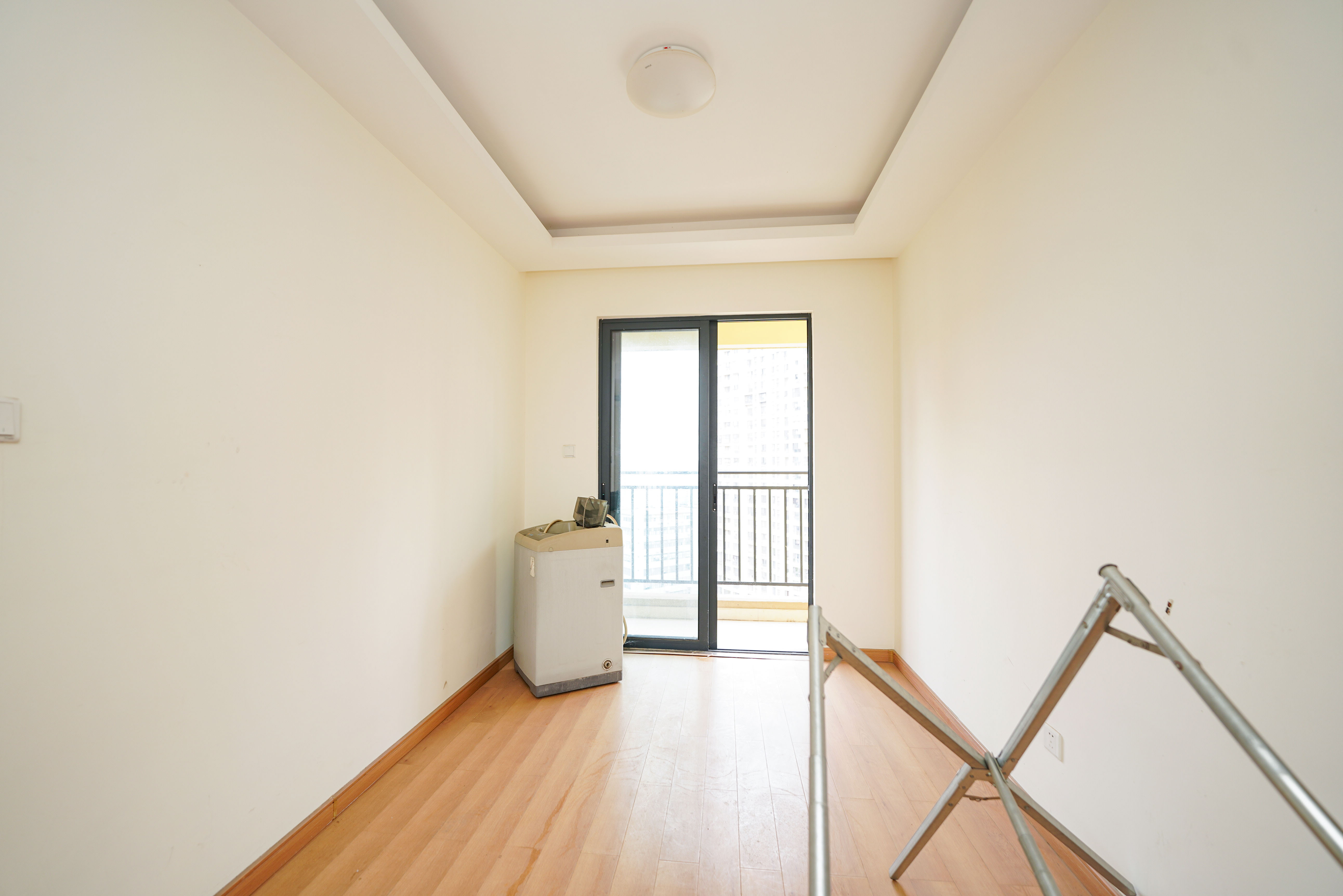 中建璟和城  3室2厅2卫   126.00万客厅
