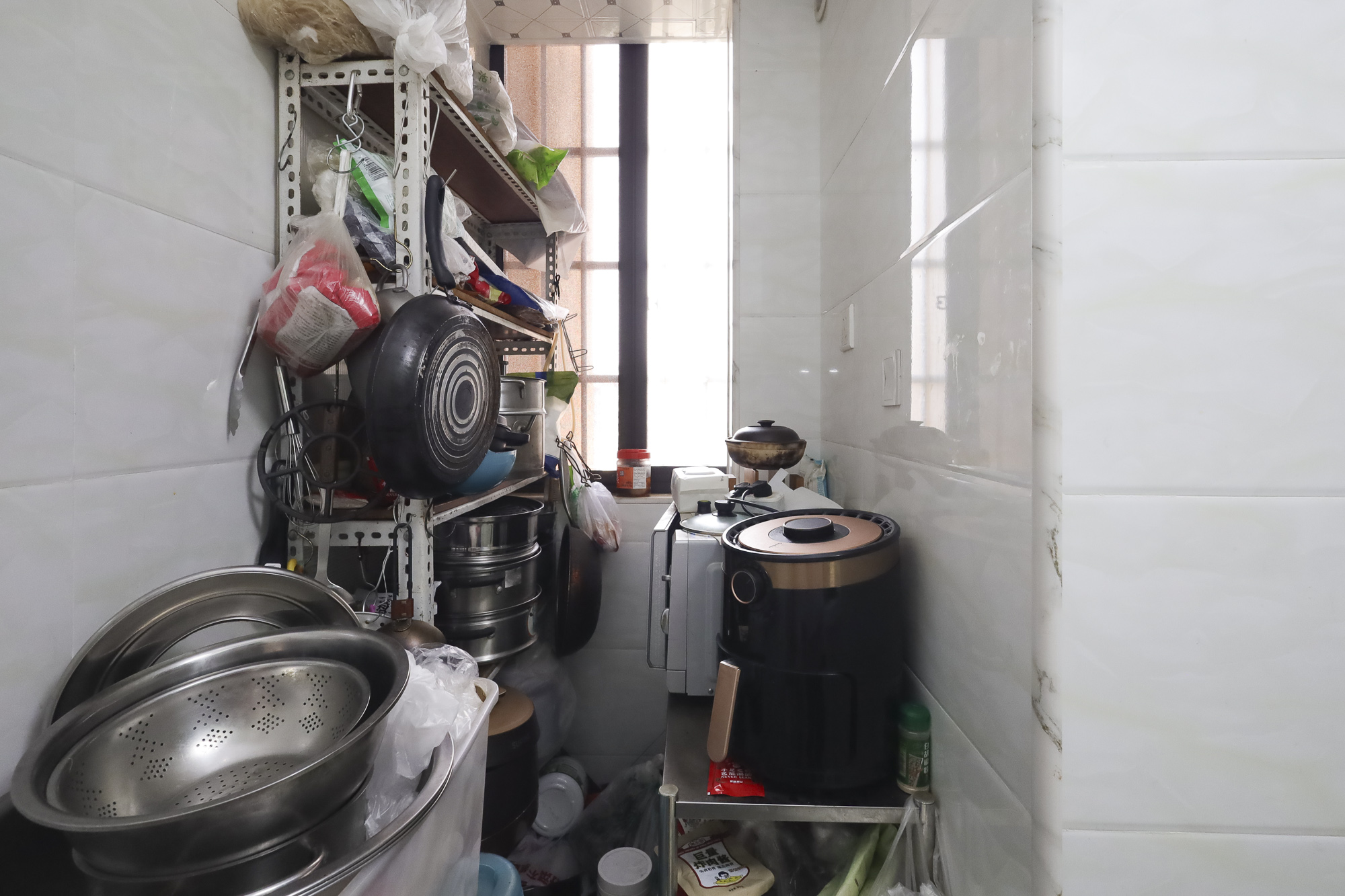 水映加州  3室2厅1卫    165.0万厨房