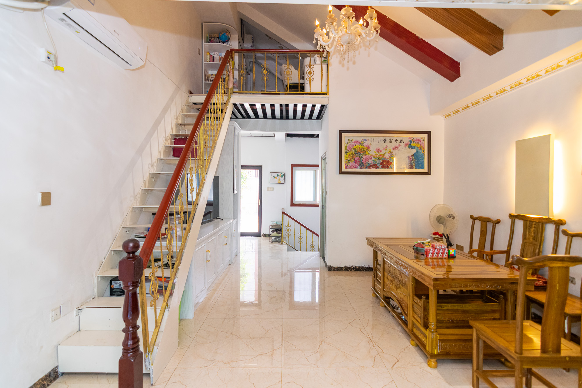 悦禧国际山庄 4室2厅3卫 106.0万 悦禧国际山庄 4室2厅3卫 106.0万客厅