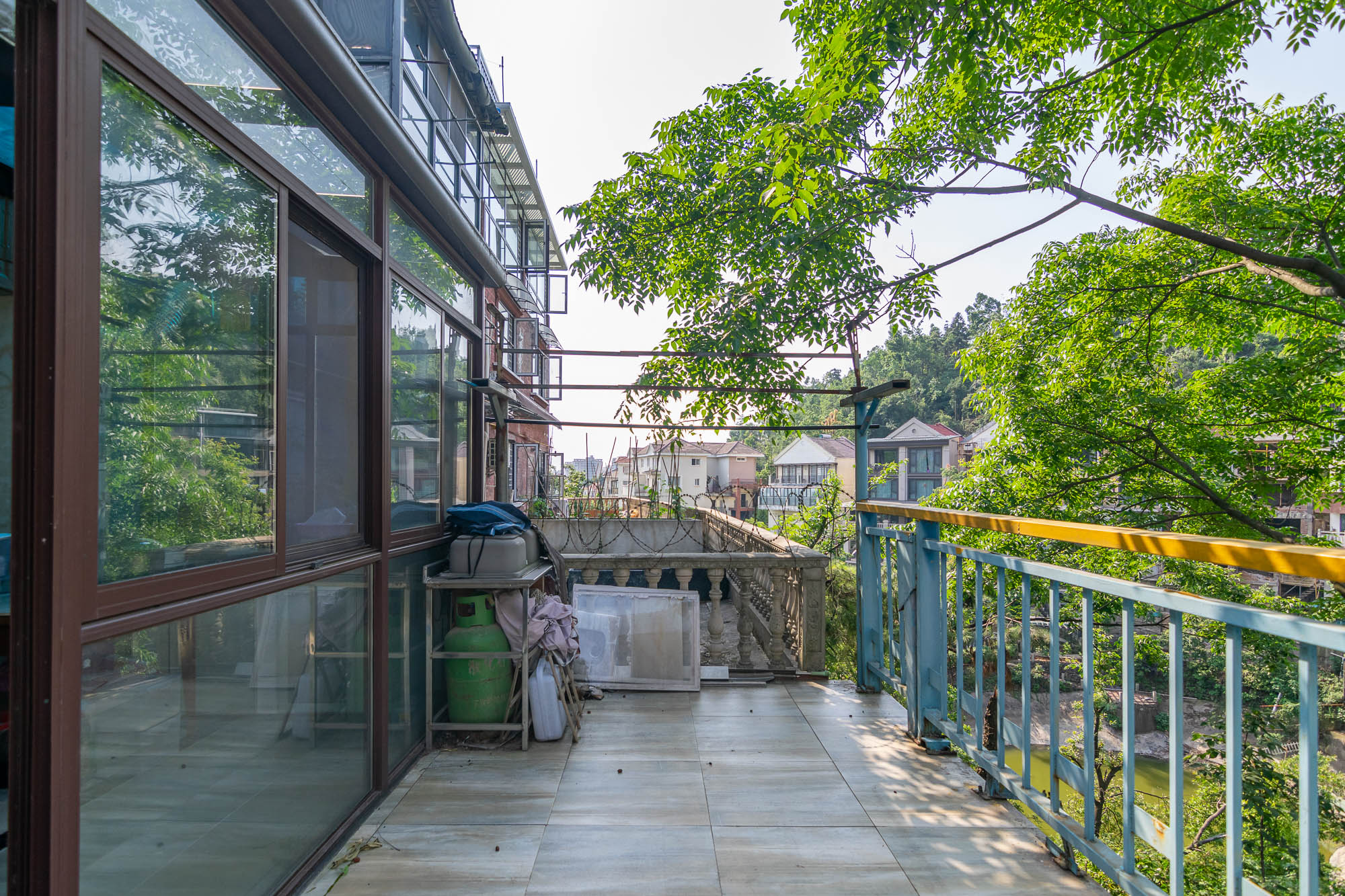 悦禧国际山庄 4室2厅3卫 106.0万 悦禧国际山庄 4室2厅3卫 106.0万阳台