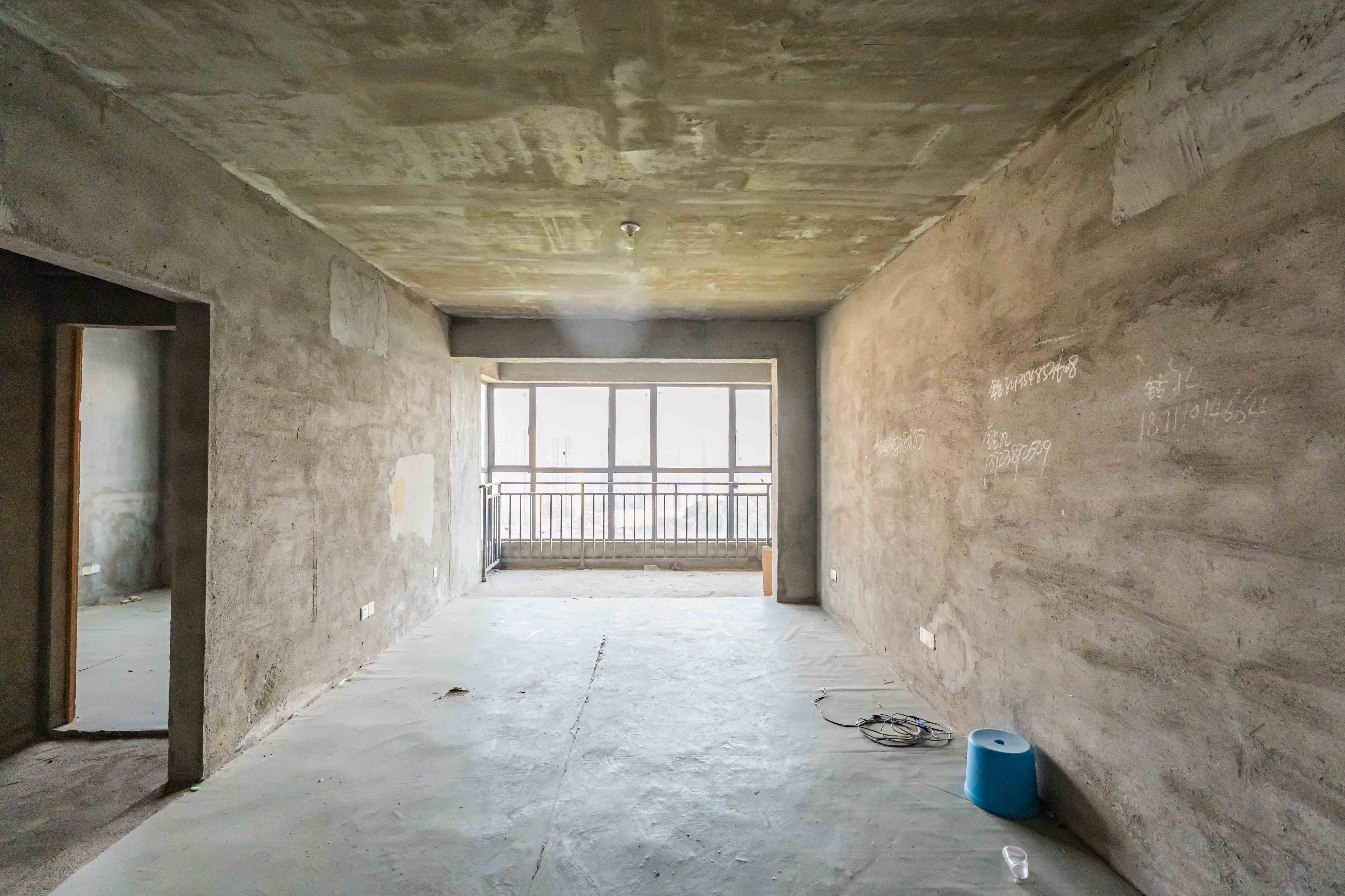 悦湖山  4室2厅2卫    58.0万 悦湖山  4室2厅2卫    58.0万