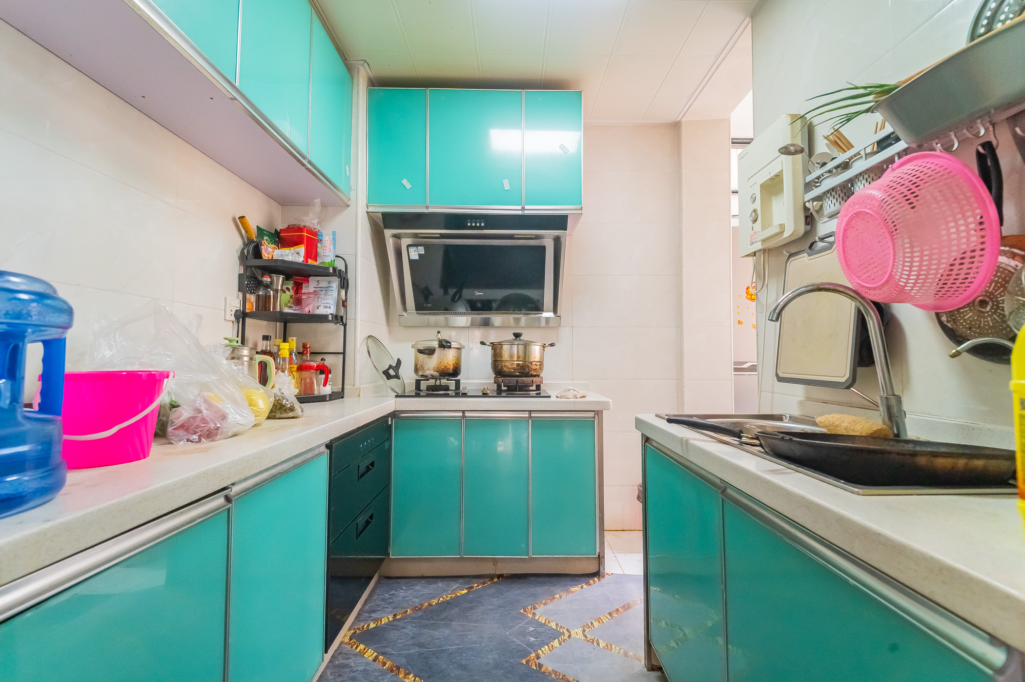 方略城市广场  3室2厅1卫    82.0万 方略城市广场  3室2厅1卫    82.0万厨房