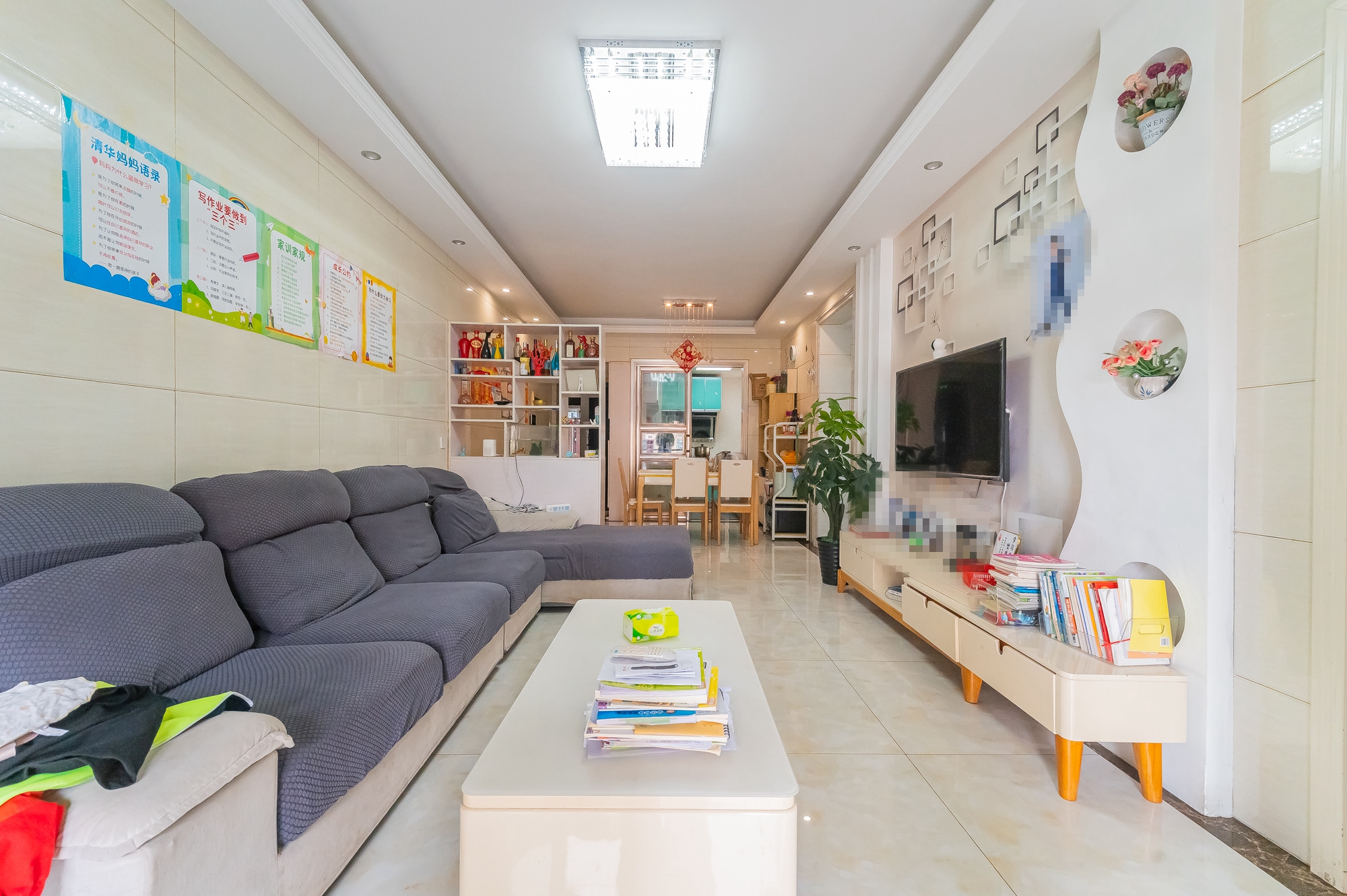 方略城市广场  3室2厅1卫    82.0万 方略城市广场  3室2厅1卫    82.0万客厅