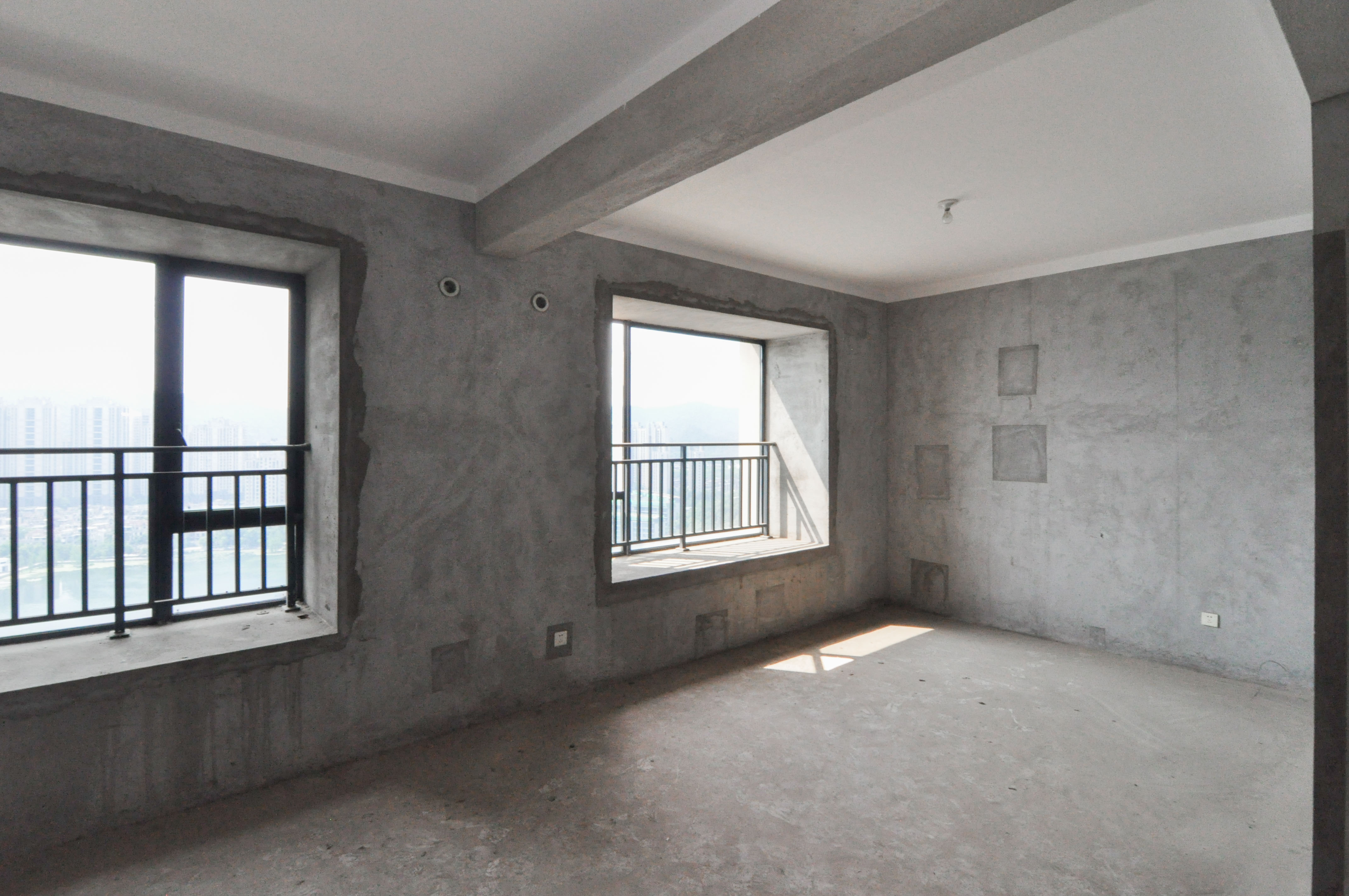 中建梅溪湖中心  4室2厅3卫   390.00万其他