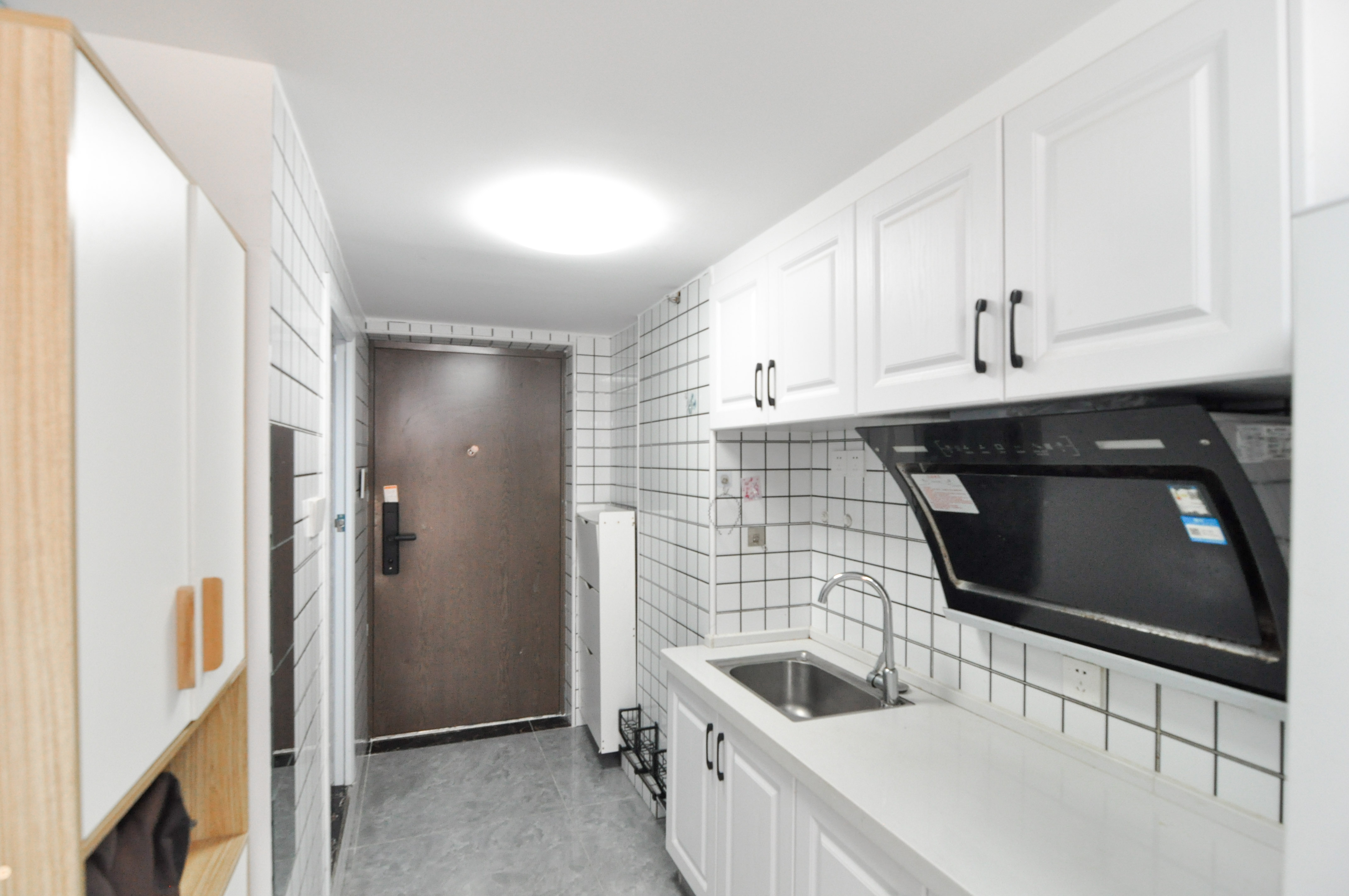 华润琨瑜府  2室1厅1卫    52.0万厨房