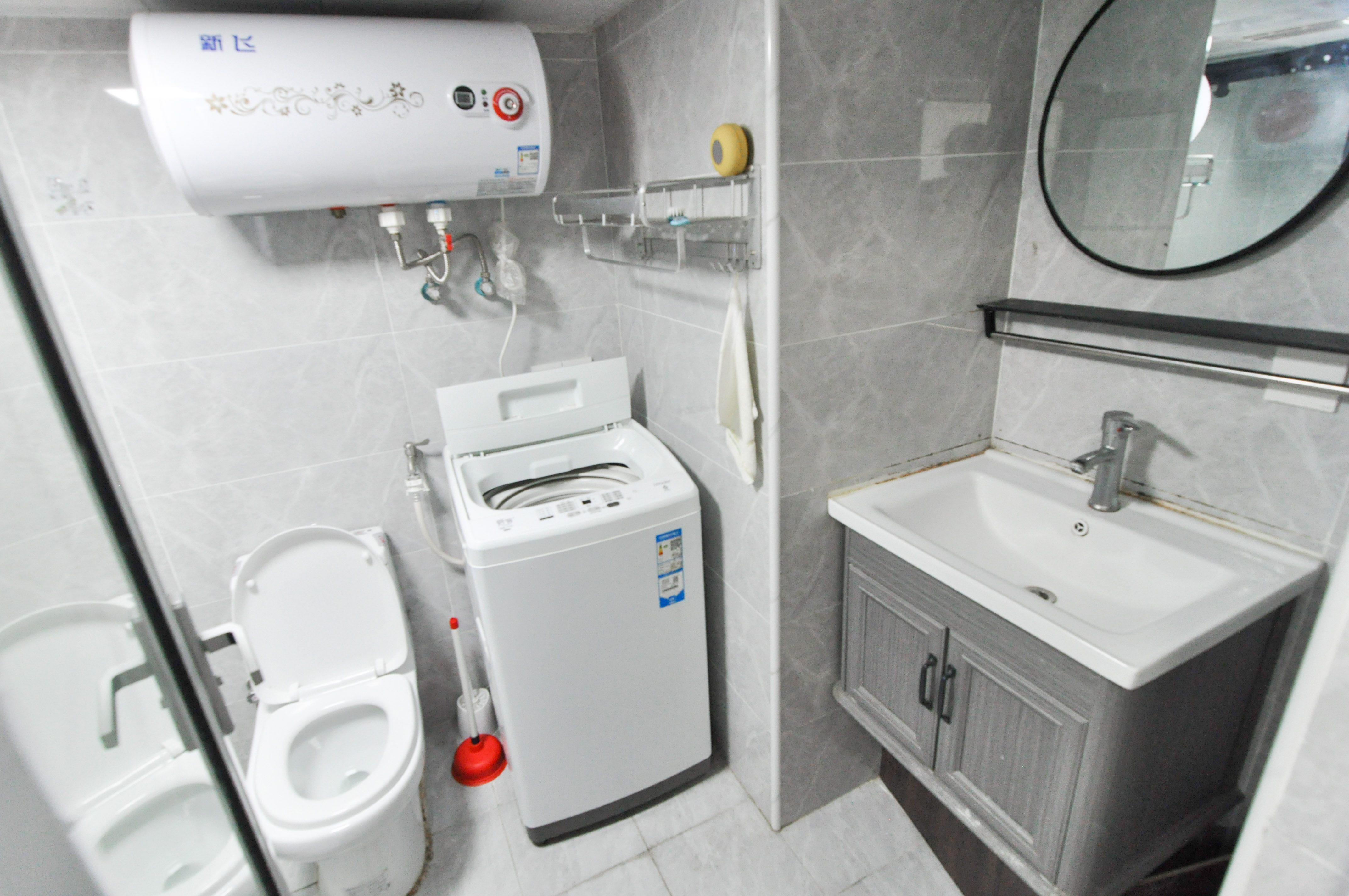 华润琨瑜府  2室1厅1卫    52.0万卫生间