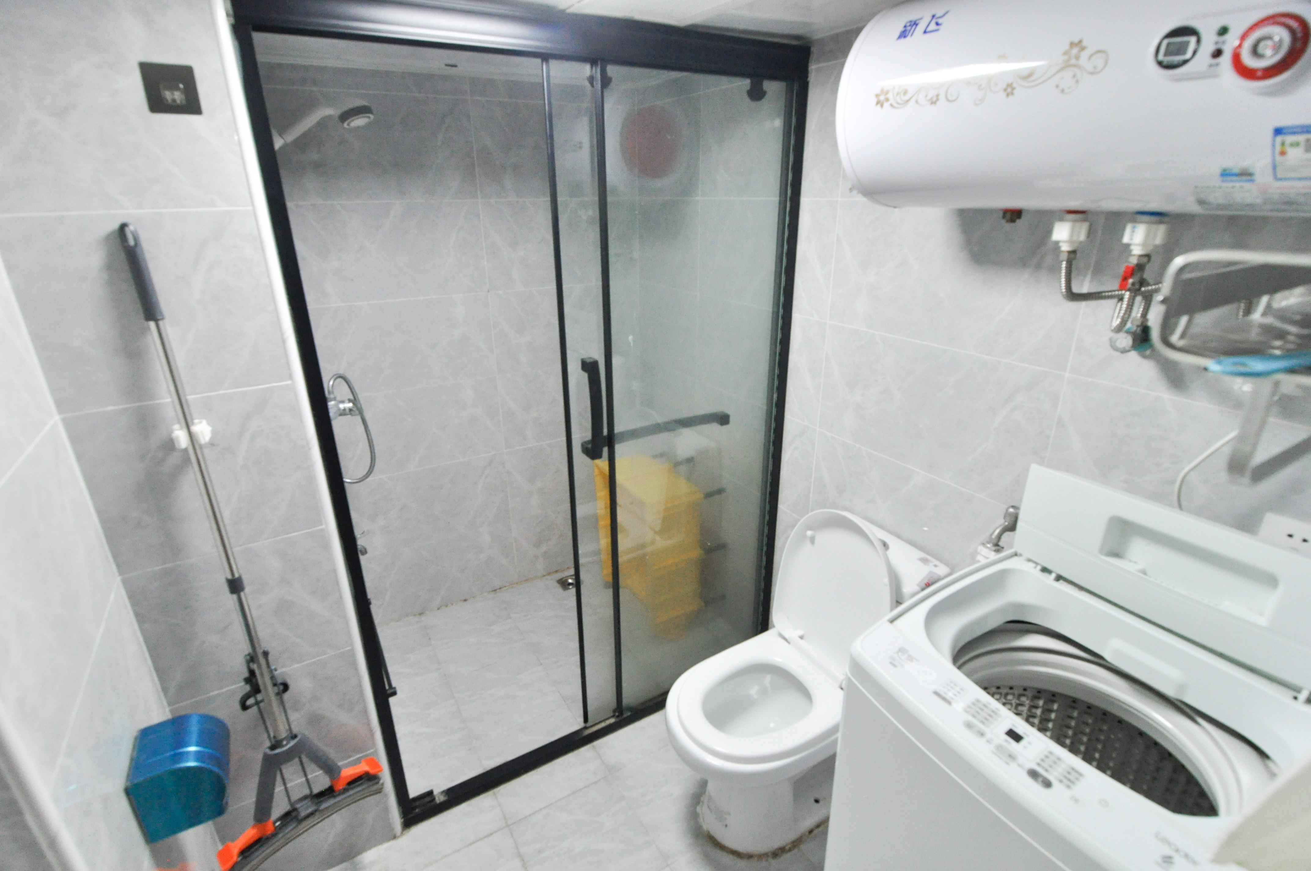 华润琨瑜府  2室1厅1卫    52.0万卫生间