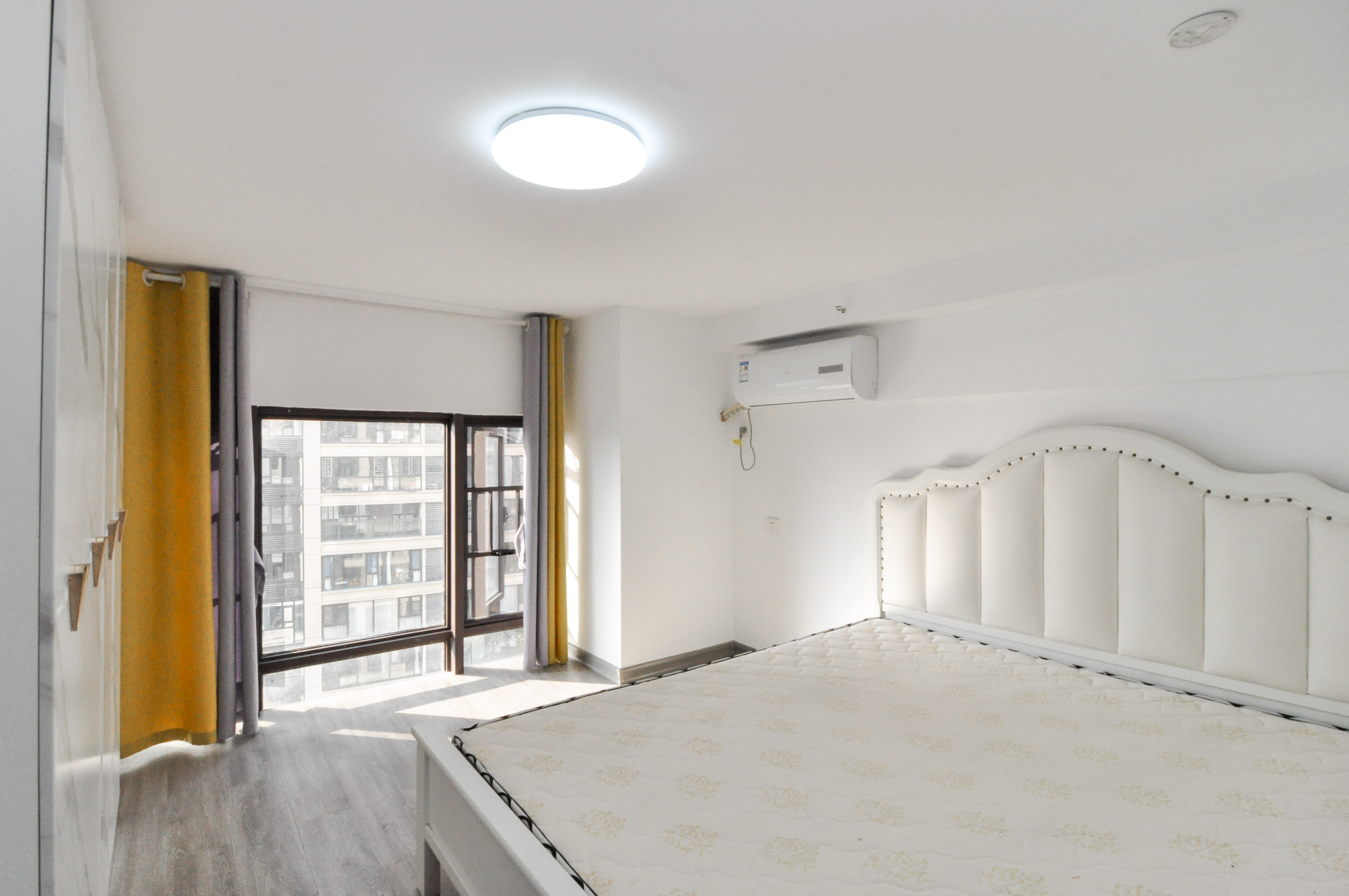 华润琨瑜府  2室1厅1卫    52.0万卧室