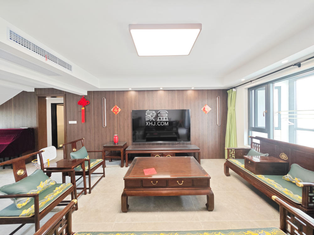 保利城（中航城国际社区、郡原美村）  4室2厅3卫   298.00万