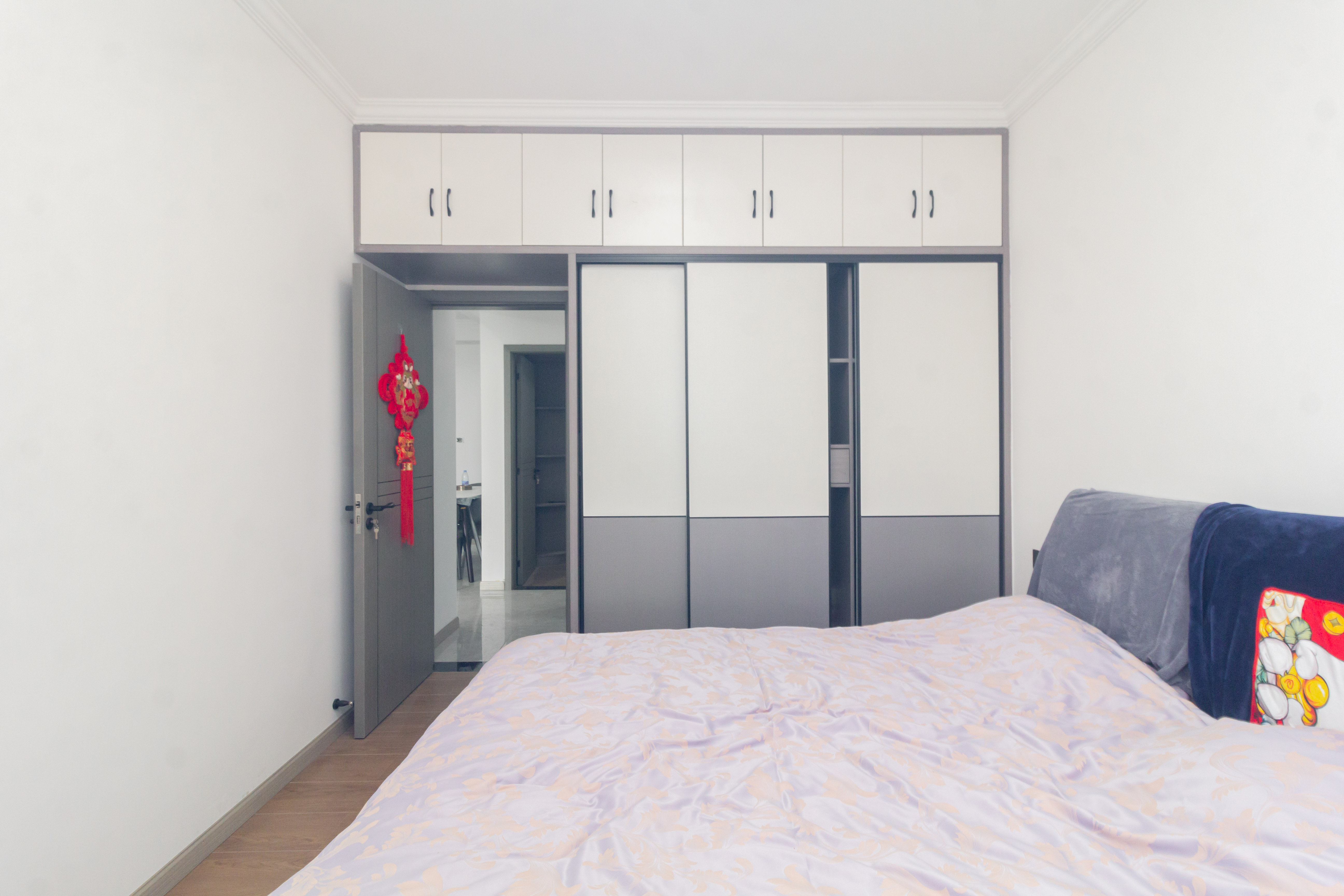 财汇新天地(财汇商务广场) 3室2厅1卫 66.0万 财汇新天地(财汇商务广场) 3室2厅1卫 66.0万卧室