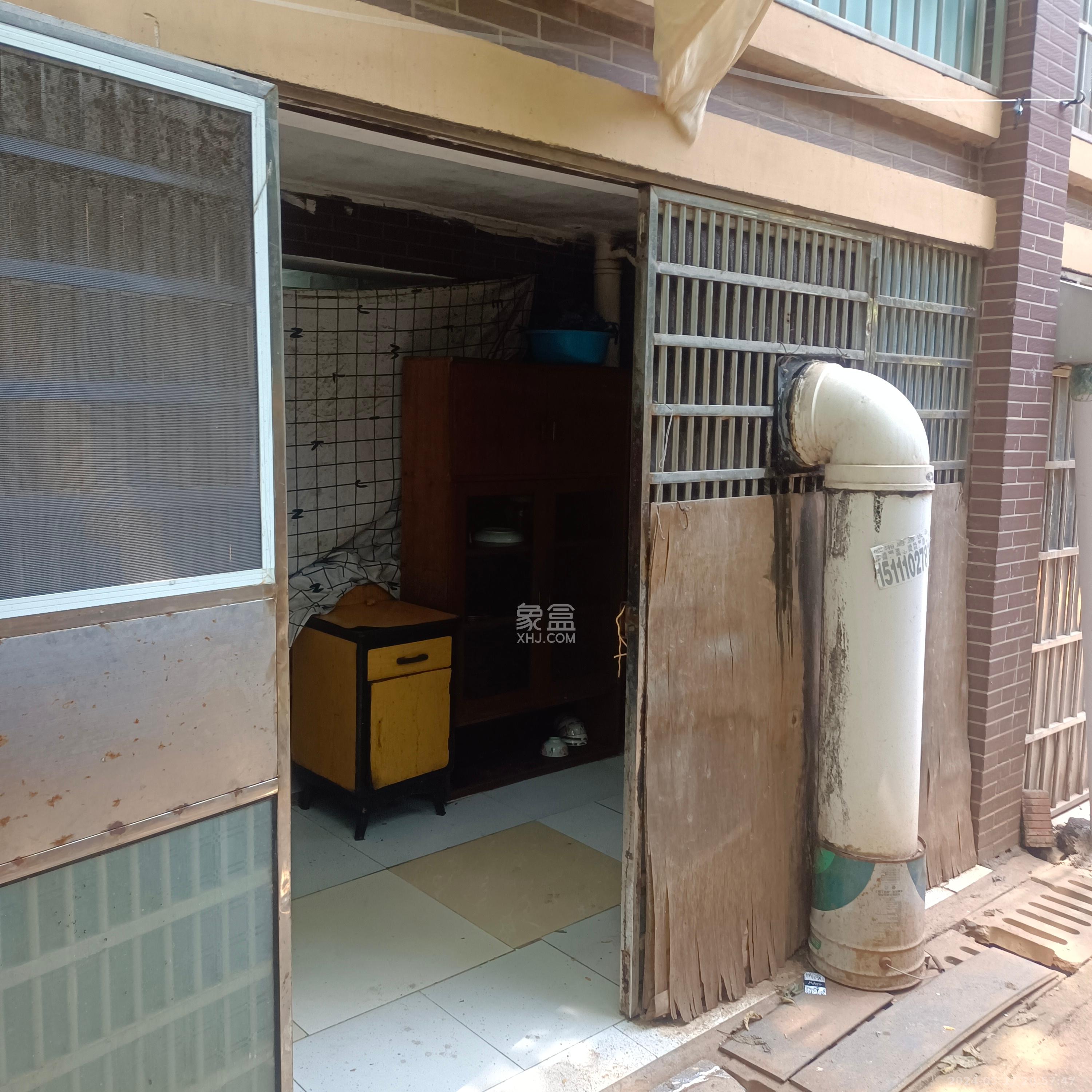 鄱阳小区  1室1厅1卫   600.00元/月室内图