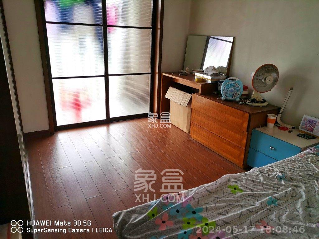 嘉盛华庭（一期、二期、三期）  3室2厅2卫   3600.00元/月室内图
