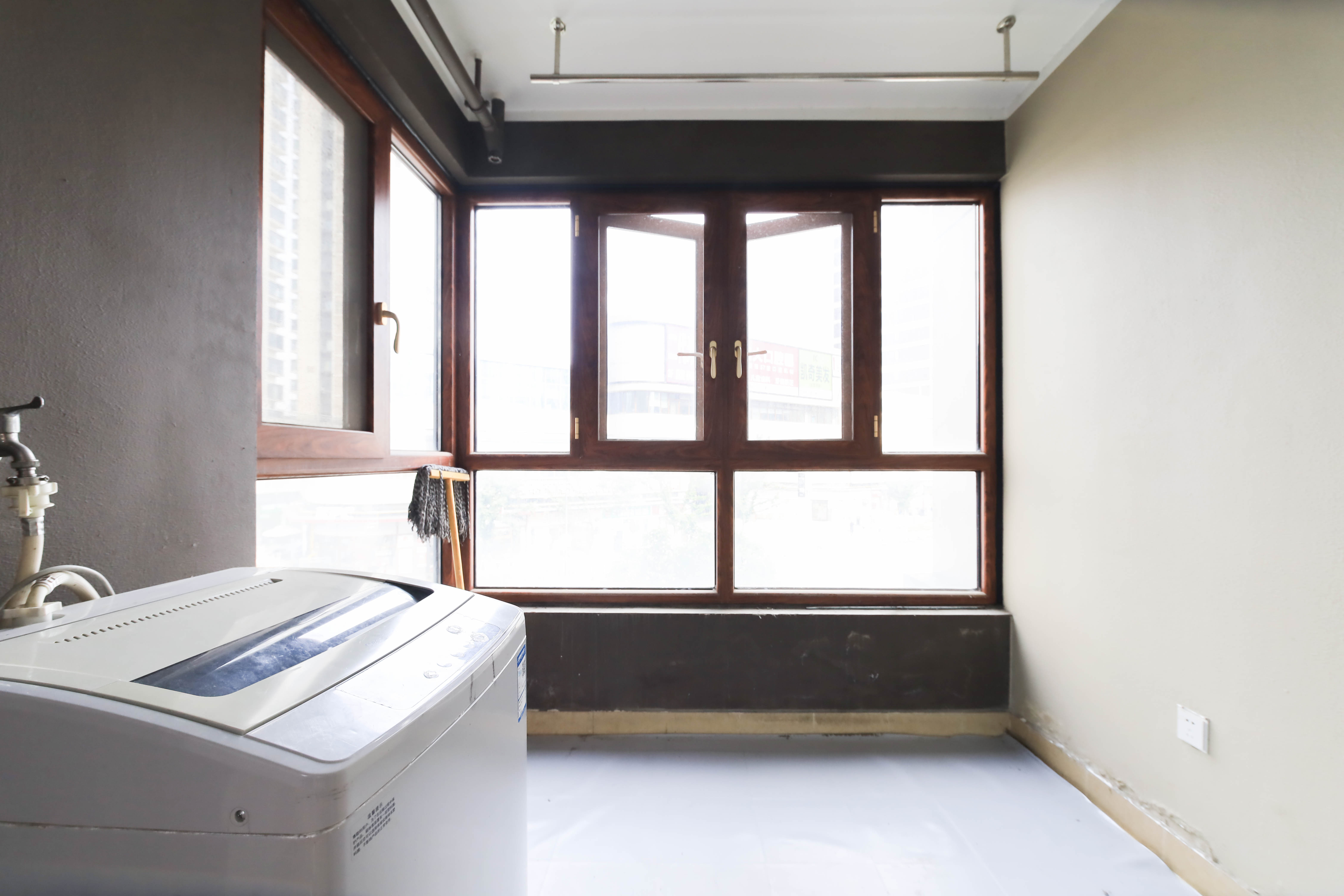 万科魅力之城  3室2厅2卫   89.80万其他