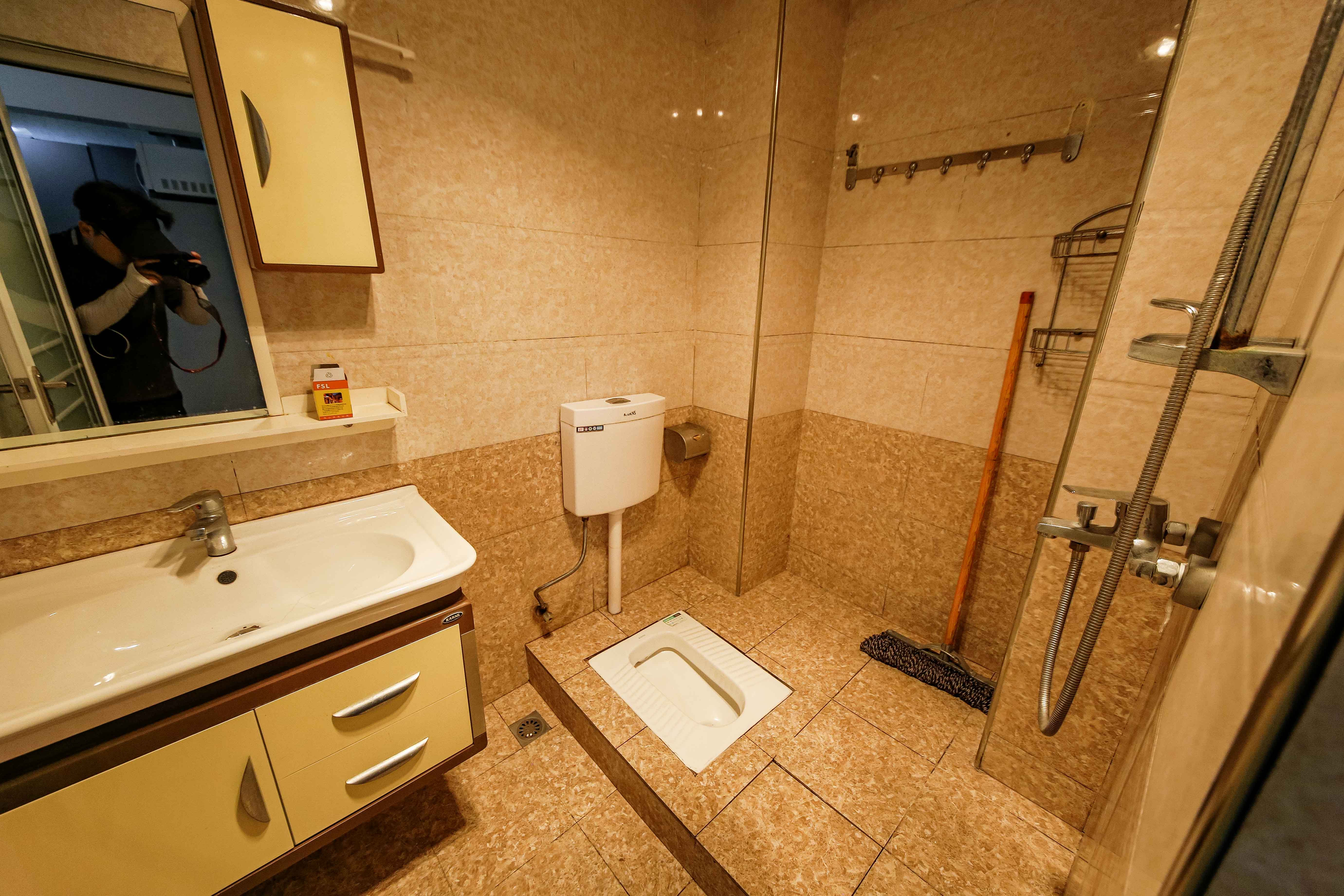 上峰苑(兰亭玥岛) 1室1厅1卫 45.0万 上峰苑(兰亭玥岛) 1室1厅1卫 45.0万卫生间