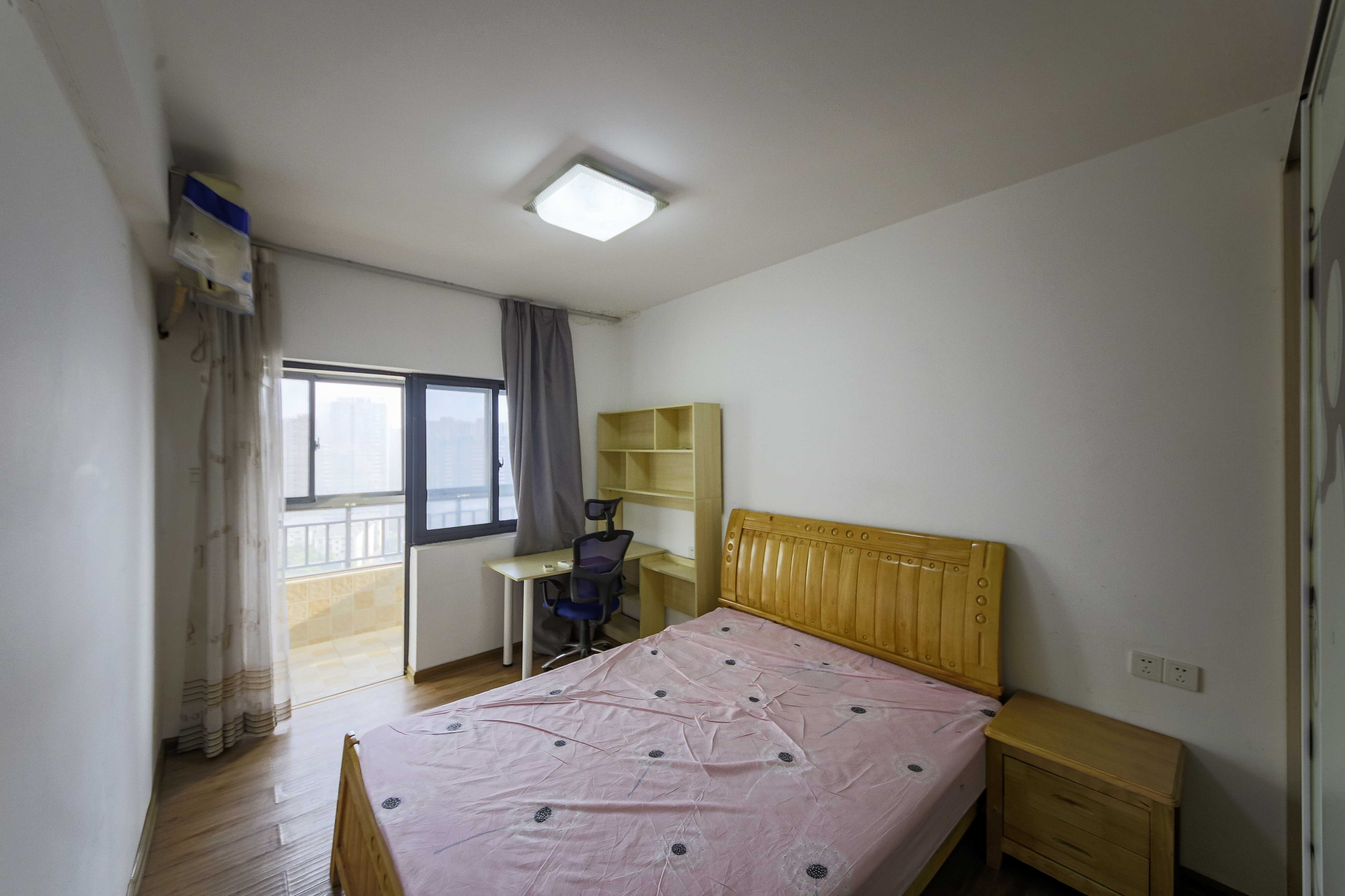 上峰苑(兰亭玥岛) 1室1厅1卫 45.0万 上峰苑(兰亭玥岛) 1室1厅1卫 45.0万卧室