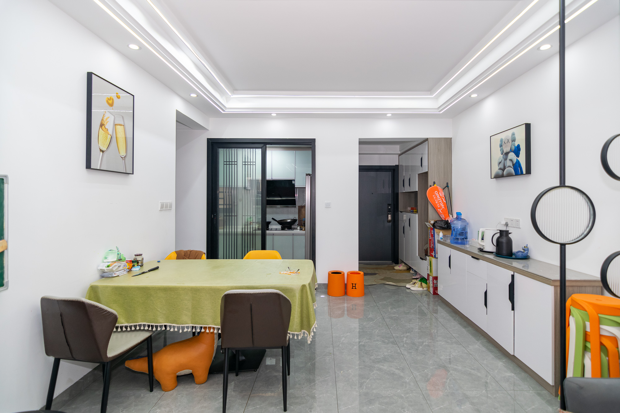 新华联梦想城 3室2厅2卫 93.66万 新华联梦想城 3室2厅2卫 93.66万客厅