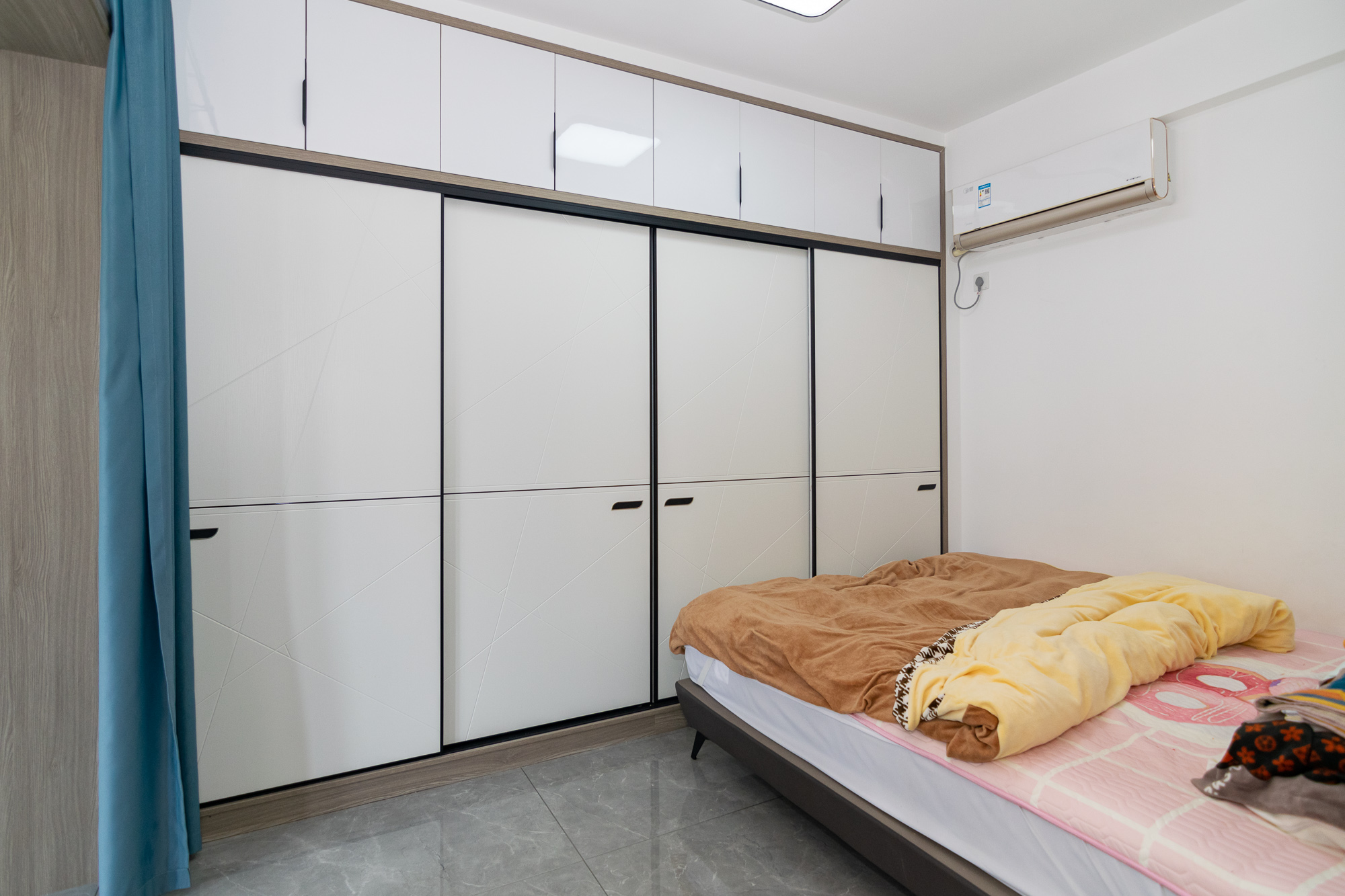 新华联梦想城 3室2厅2卫 93.66万 新华联梦想城 3室2厅2卫 93.66万卧室