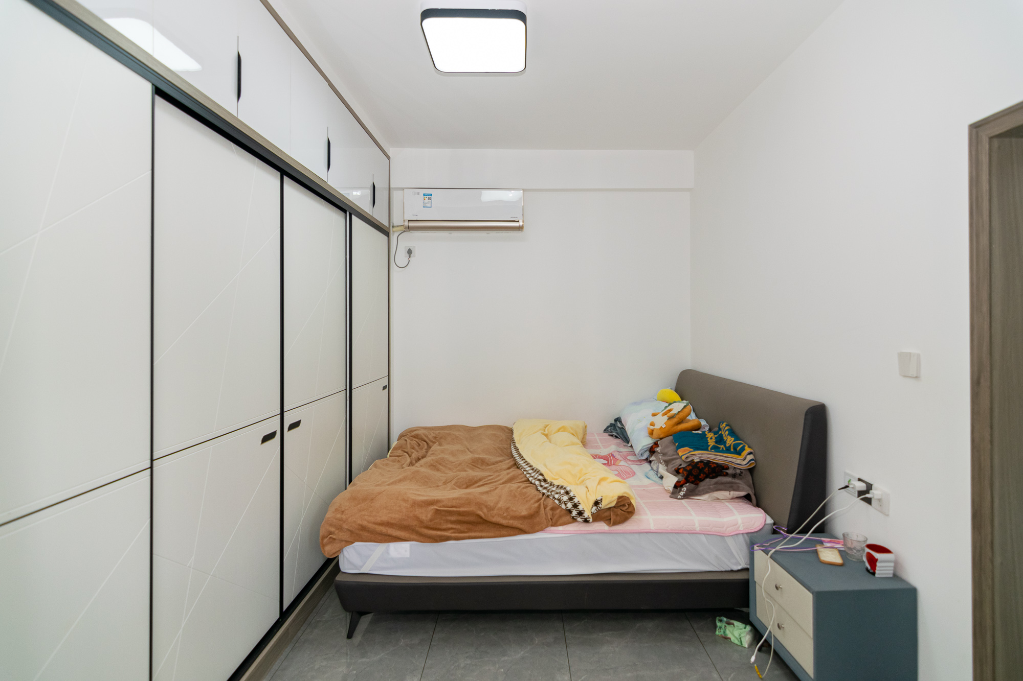 新华联梦想城 3室2厅2卫 93.66万 新华联梦想城 3室2厅2卫 93.66万卧室