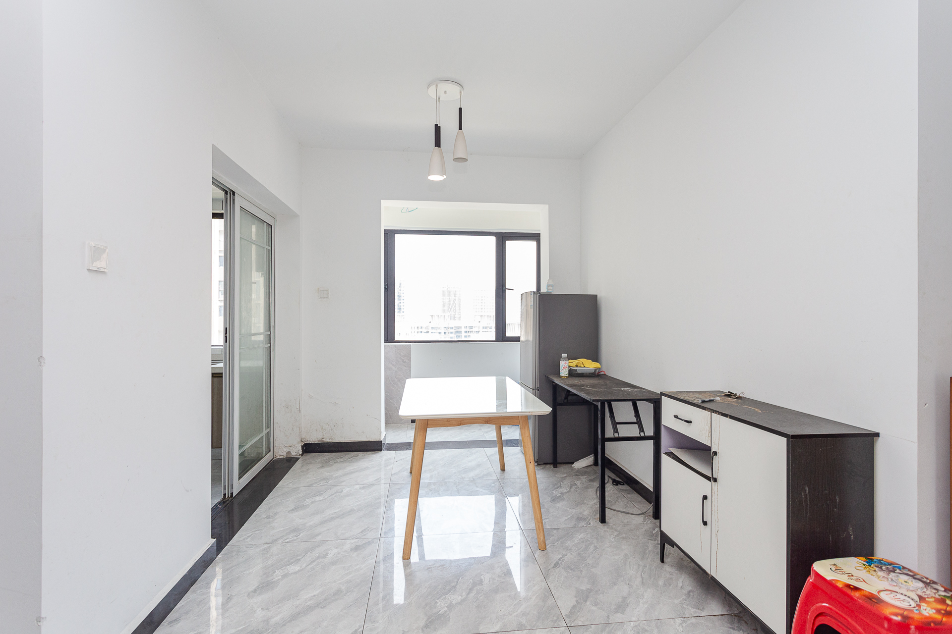 勤诚达境界城 4室2厅2卫 131.0万 勤诚达境界城 4室2厅2卫 131.0万客厅