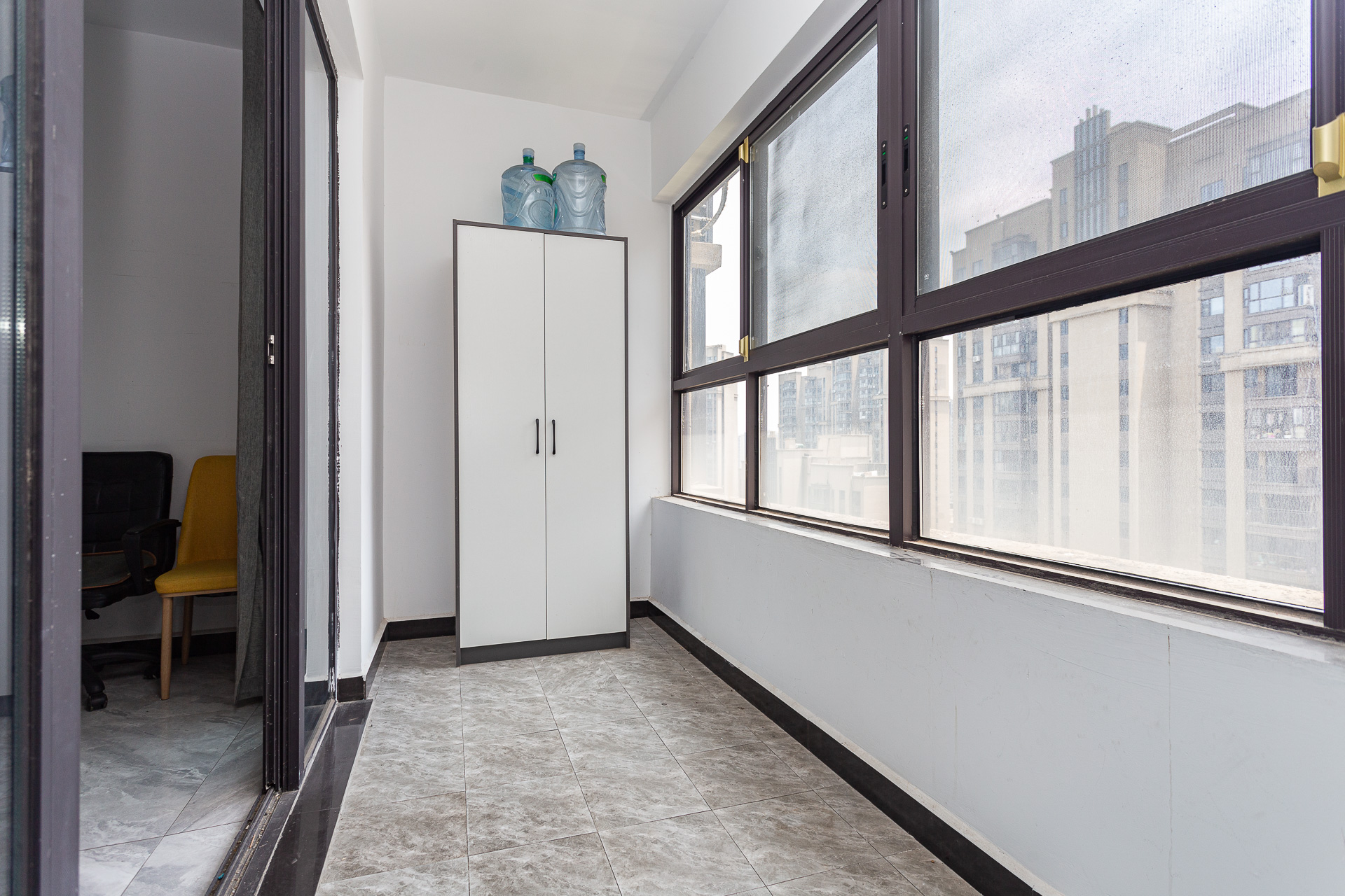 勤诚达境界城 4室2厅2卫 131.0万 勤诚达境界城 4室2厅2卫 131.0万阳台