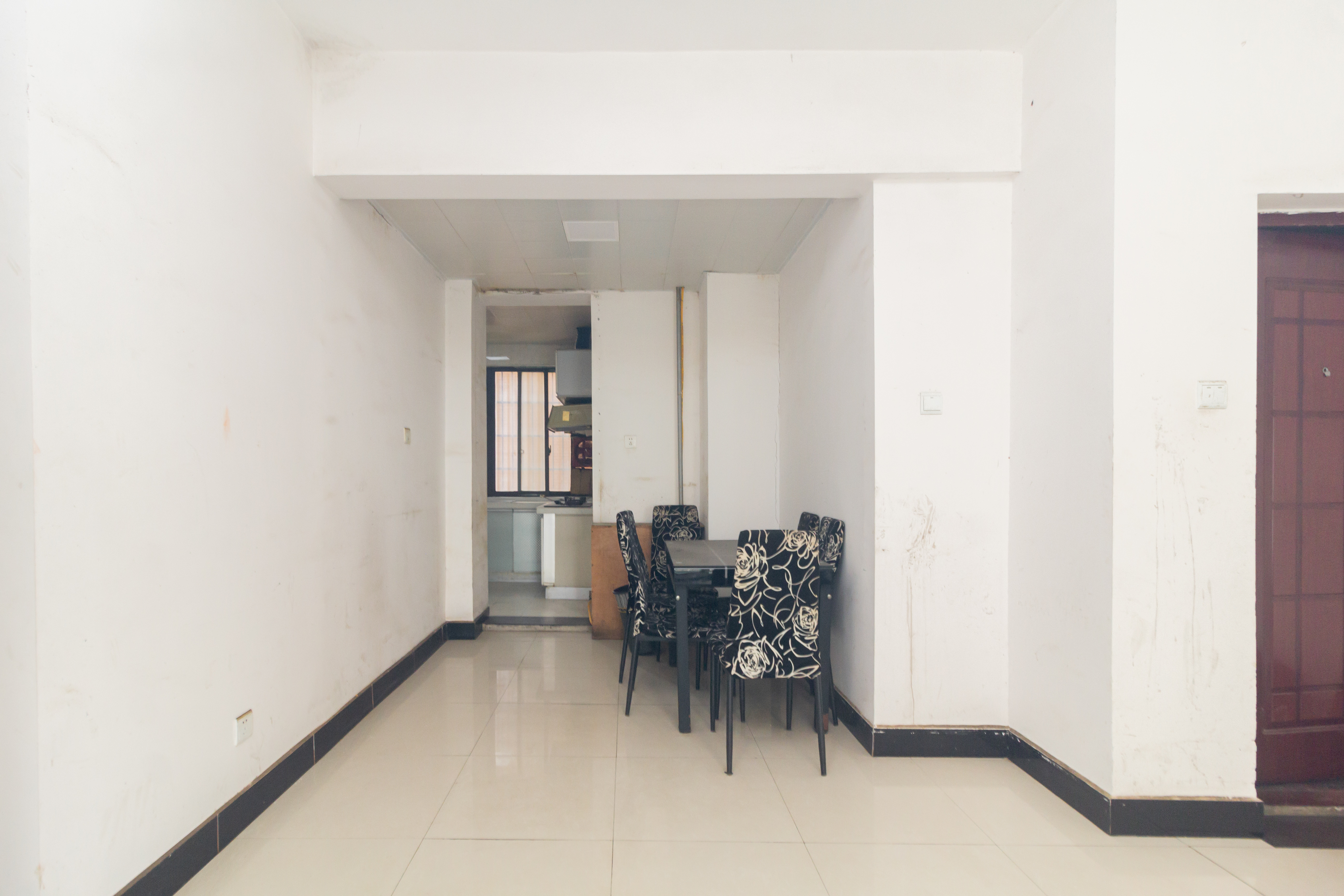 昌和商业中心/昌和国际 3室2厅1卫 82.8万 昌和商业中心/昌和国际 3室2厅1卫 82.8万客厅