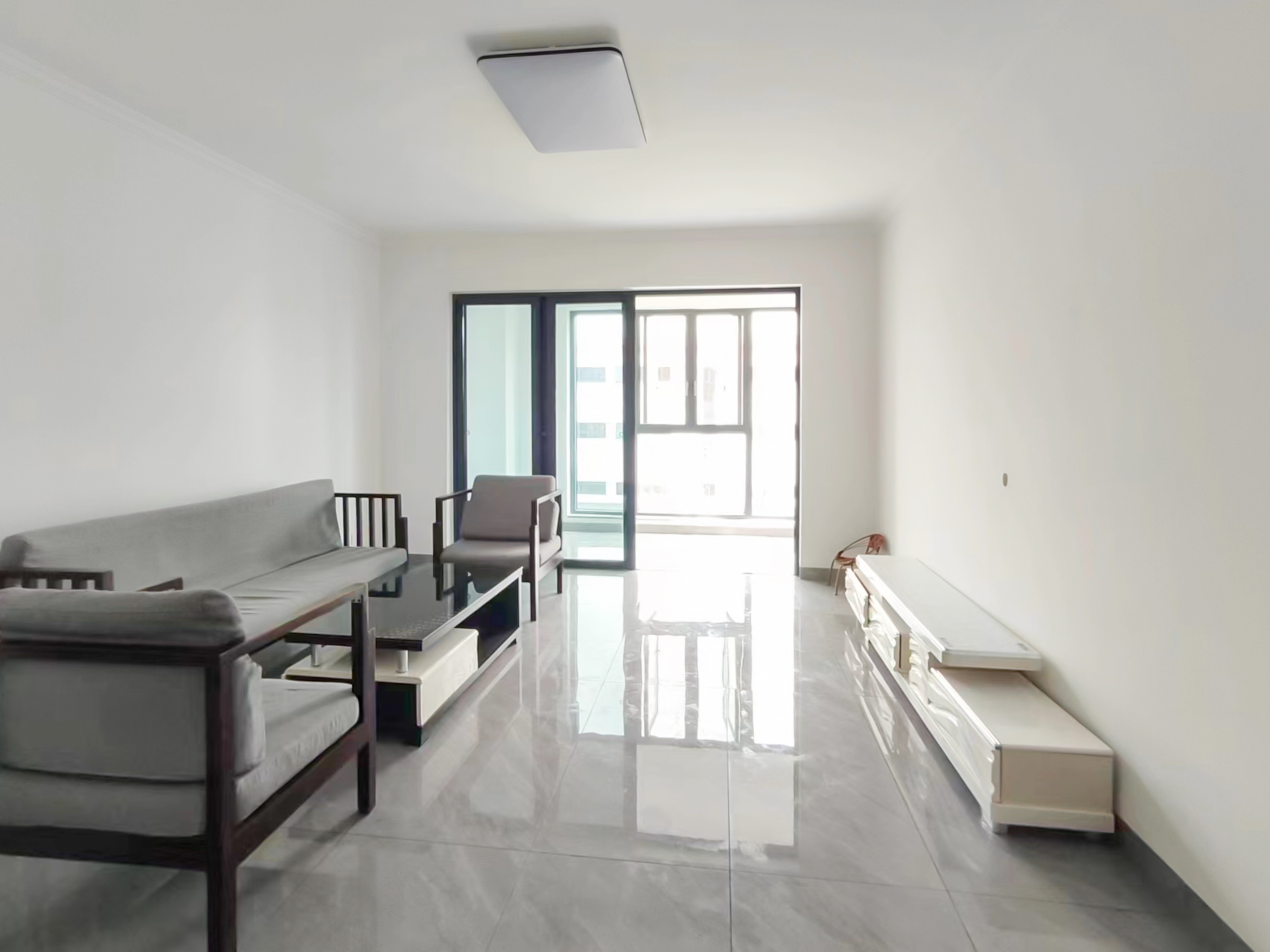 沃家苑  4室2厅2卫    98.0万 沃家苑  4室2厅2卫    98.0万